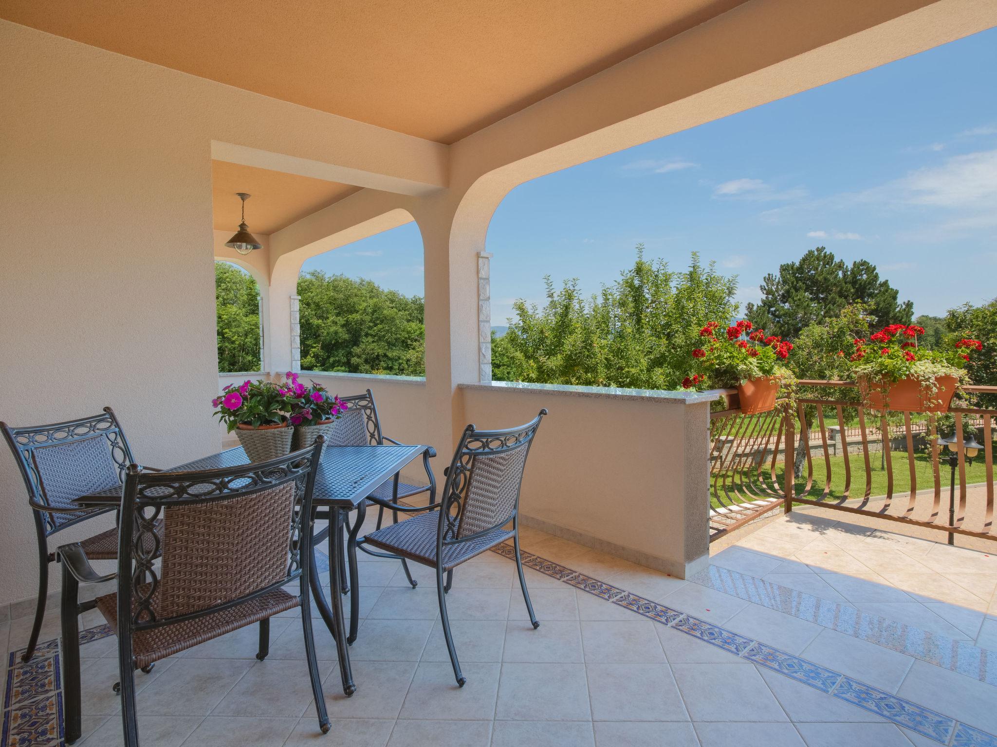 Photo 12 - Maison de 3 chambres à Sveta Nedelja avec piscine privée et vues à la mer