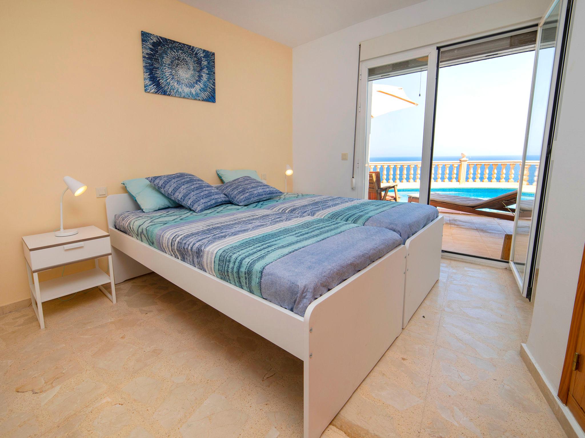 Foto 11 - Casa con 4 camere da letto a Calp con piscina privata e vista mare