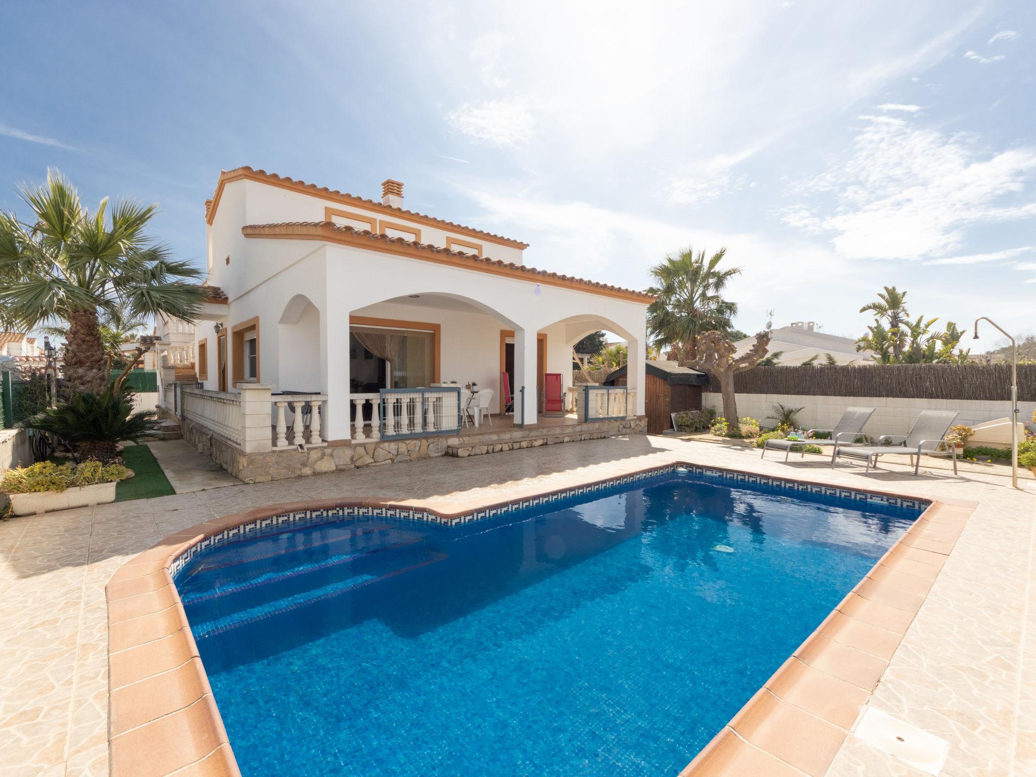 Foto 1 - Casa de 3 habitaciones en Deltebre con piscina privada y vistas al mar