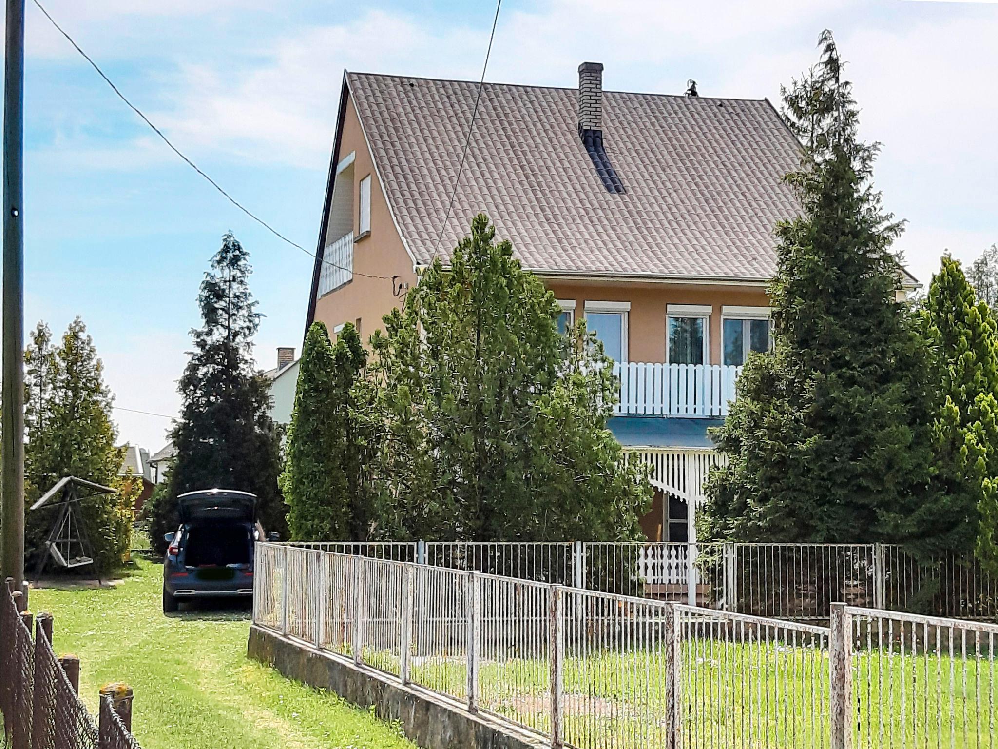 Photo 18 - Maison de 3 chambres à Balatonkeresztúr avec jardin et terrasse