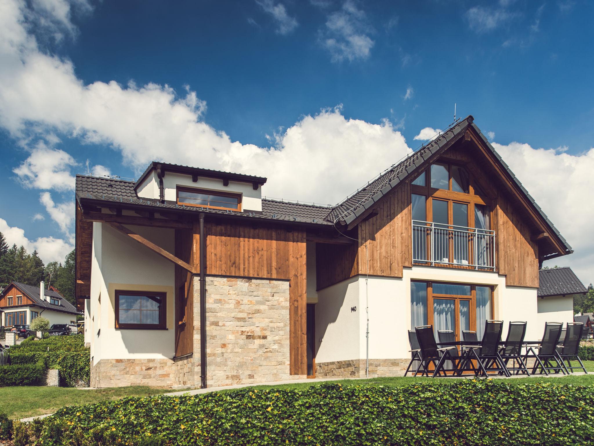 Foto 1 - Haus mit 5 Schlafzimmern in Lipno nad Vltavou mit garten und blick auf die berge