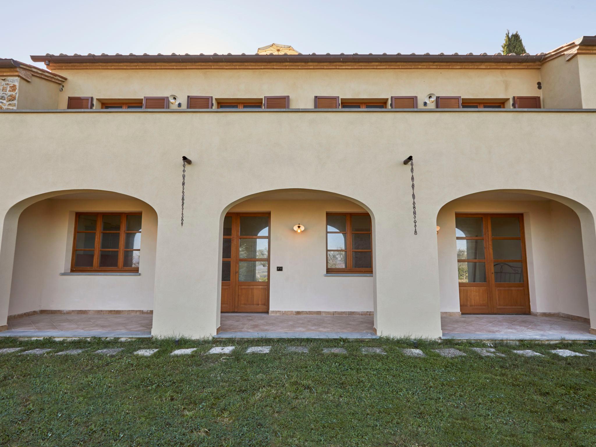 Photo 35 - 8 bedroom House in Lucignano with private pool and garden