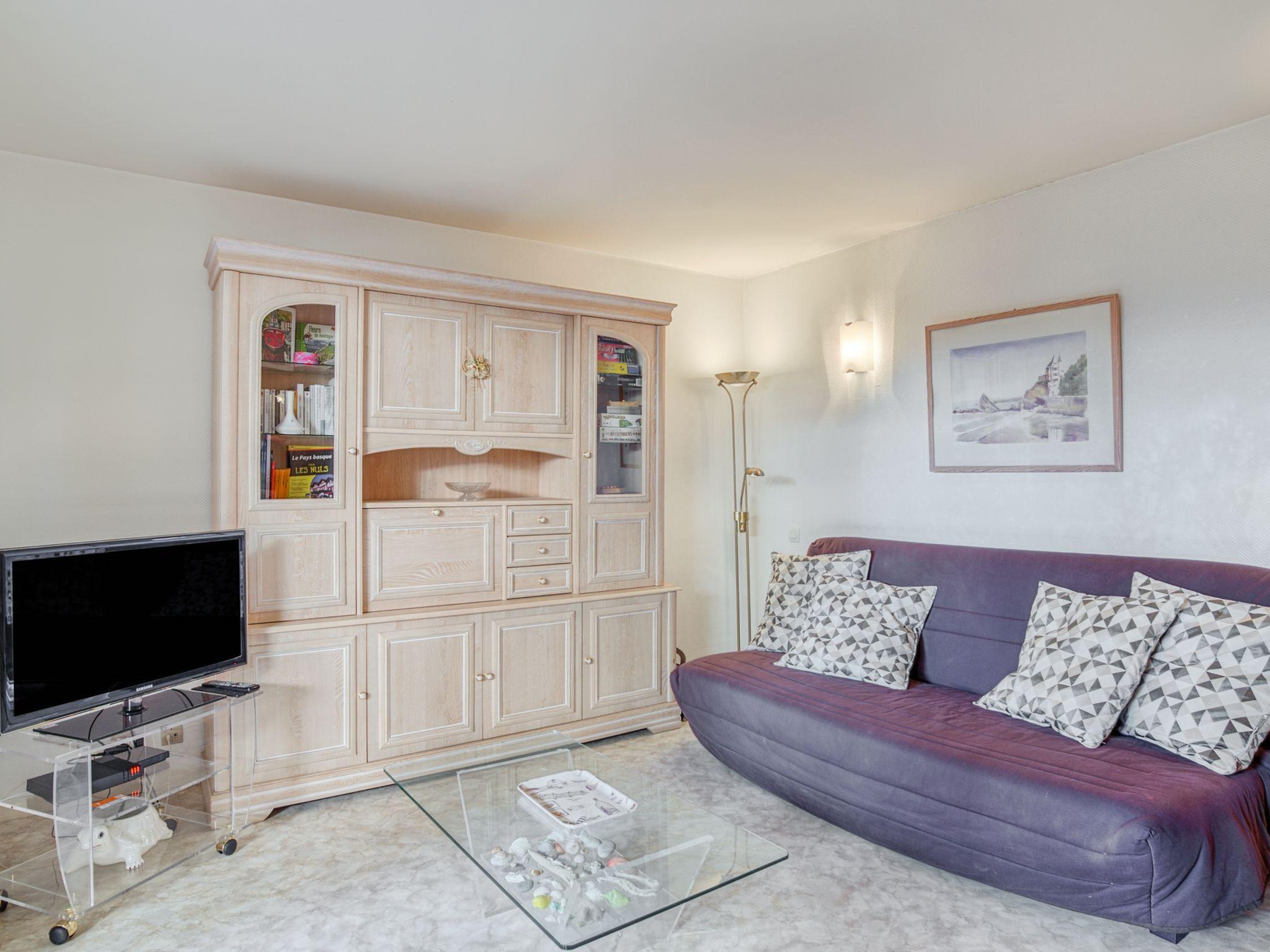 Foto 3 - Apartamento de 1 habitación en Biarritz con jardín y vistas al mar