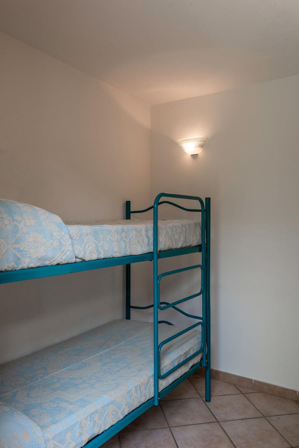 Foto 9 - Apartamento de 2 quartos em Budoni com jardim