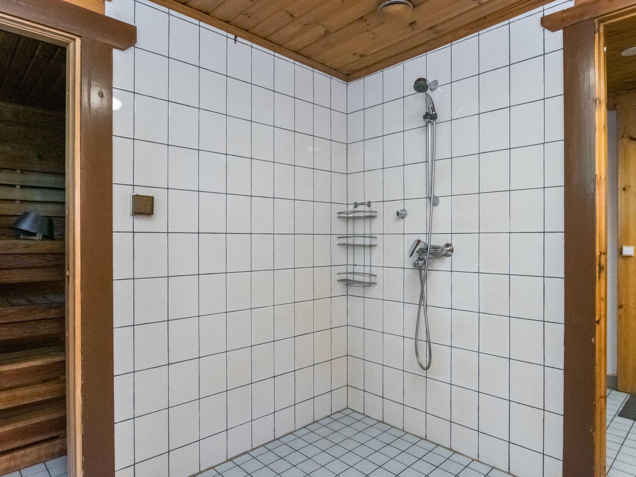 Photo 21 - Maison de 3 chambres à Pertunmaa avec sauna