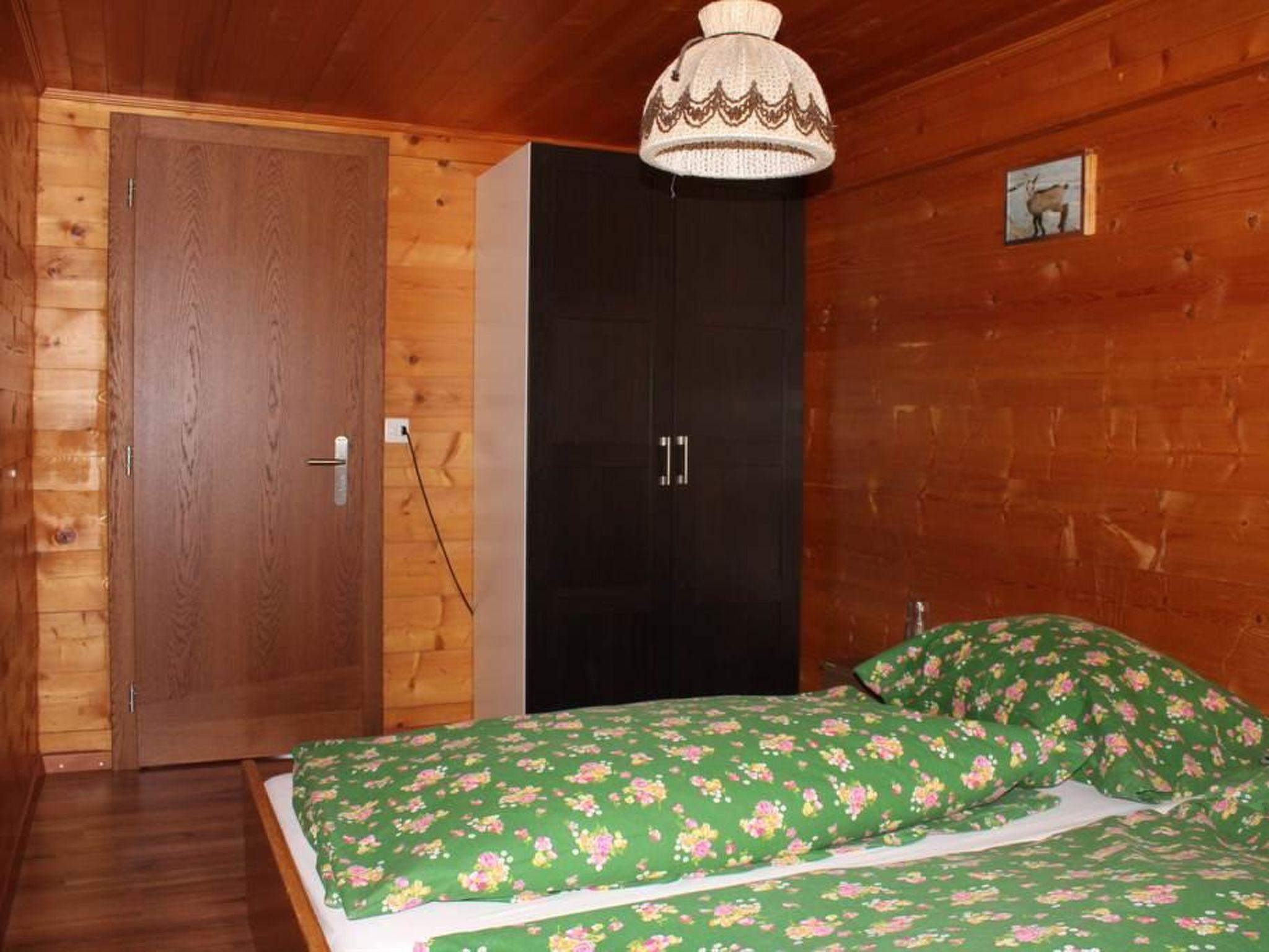 Foto 18 - Apartment mit 3 Schlafzimmern in Saas-Grund mit garten