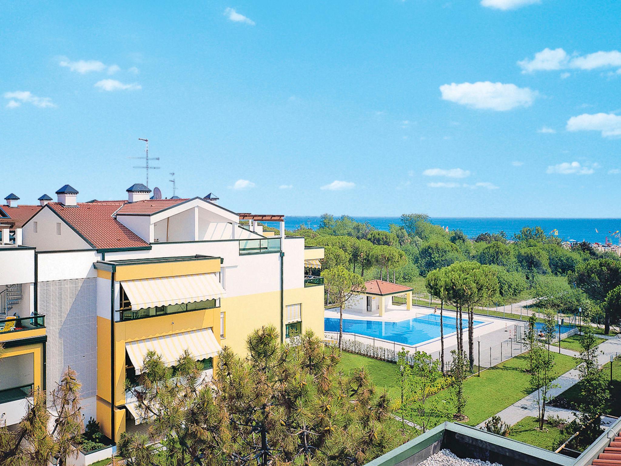 Foto 1 - Apartment mit 2 Schlafzimmern in San Michele al Tagliamento mit schwimmbad und blick aufs meer
