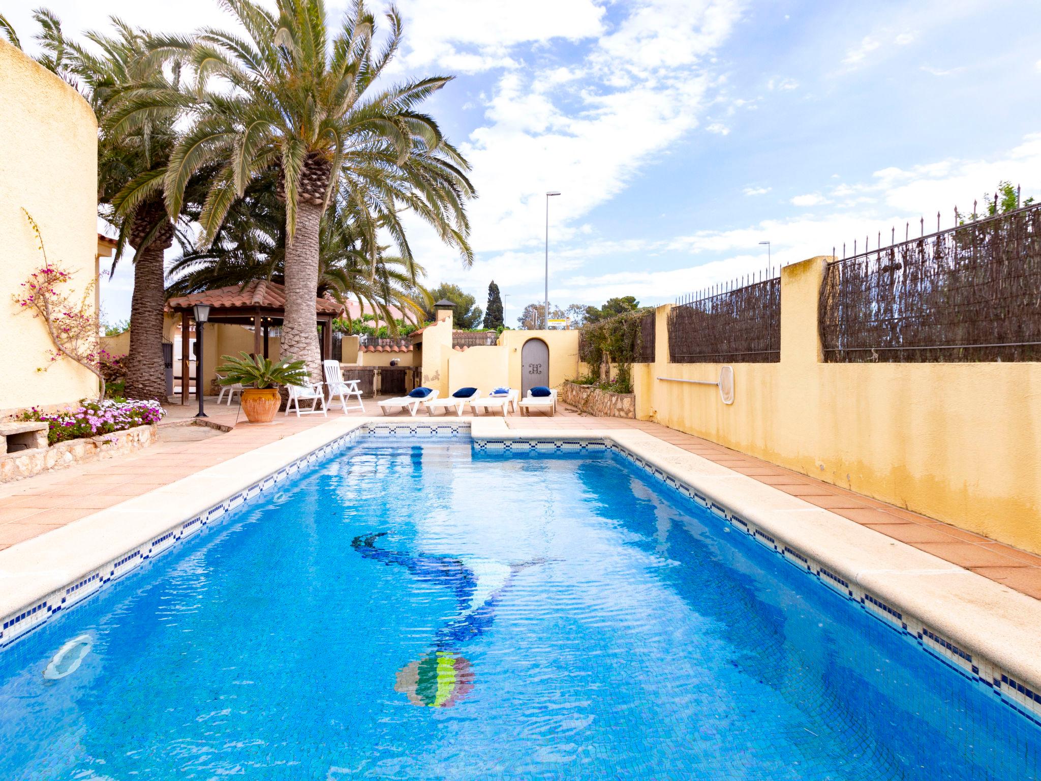 Foto 1 - Casa de 4 habitaciones en Deltebre con piscina privada y vistas al mar