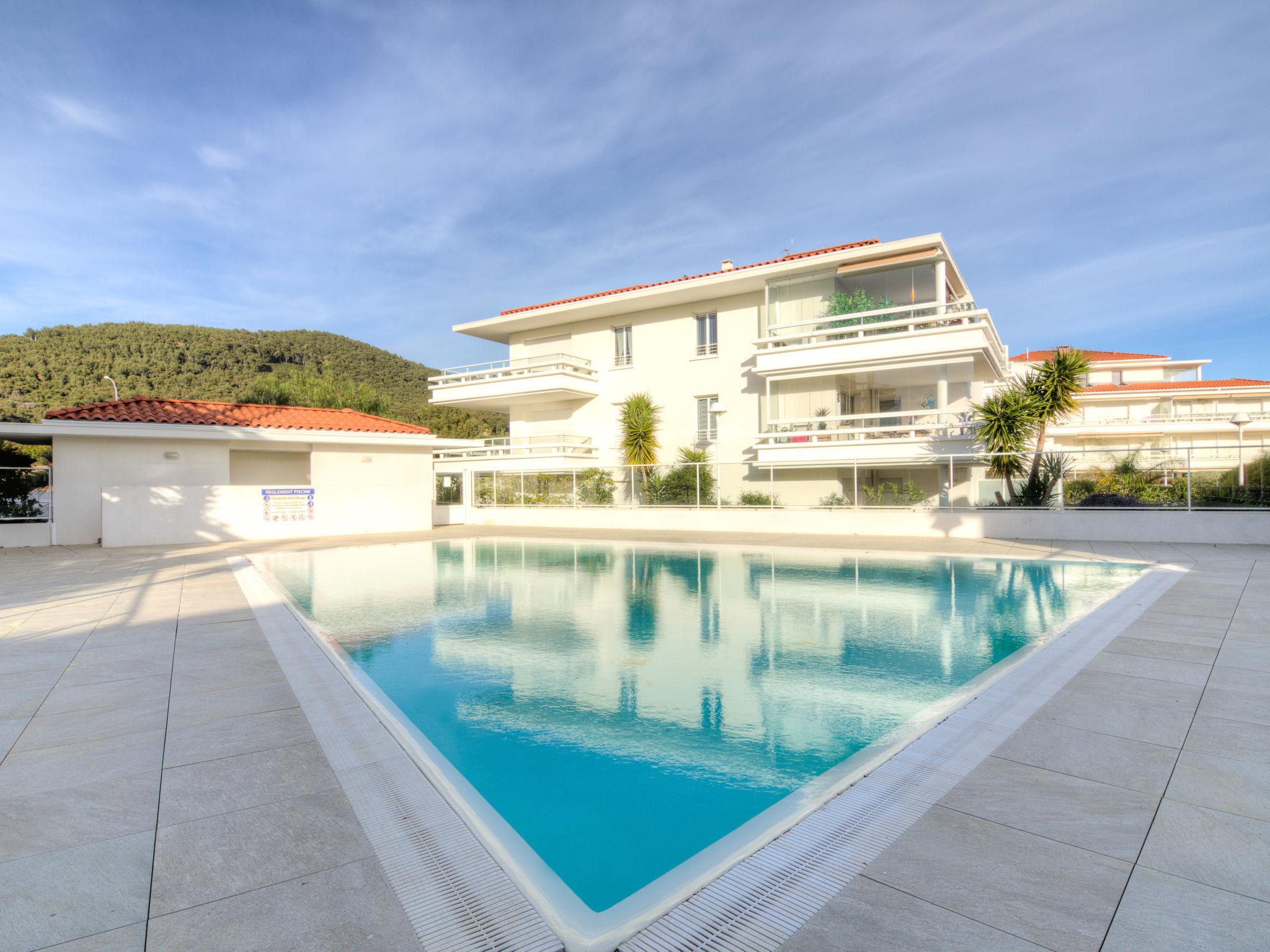 Photo 15 - Appartement de 1 chambre à Carqueiranne avec piscine et jardin