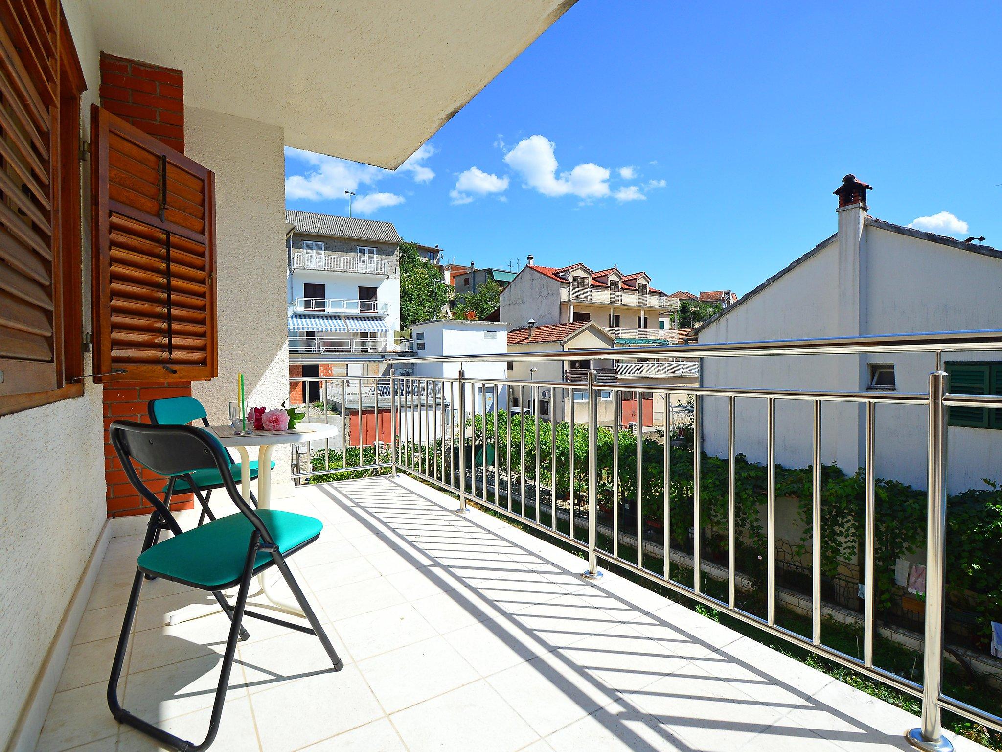 Foto 2 - Apartamento em Sibenik com terraço e vistas do mar
