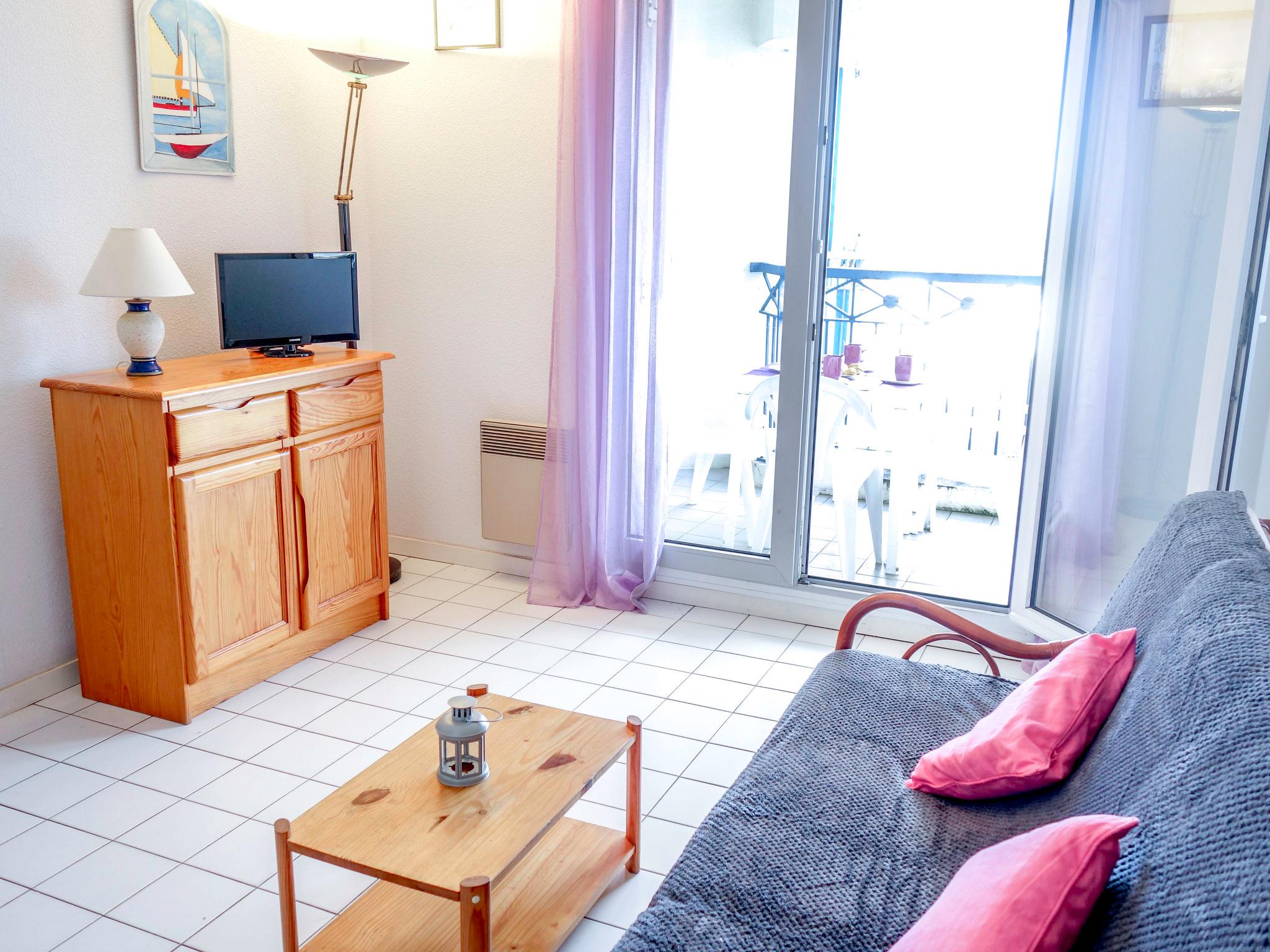 Photo 2 - Appartement de 2 chambres à Royan avec piscine privée et vues à la mer