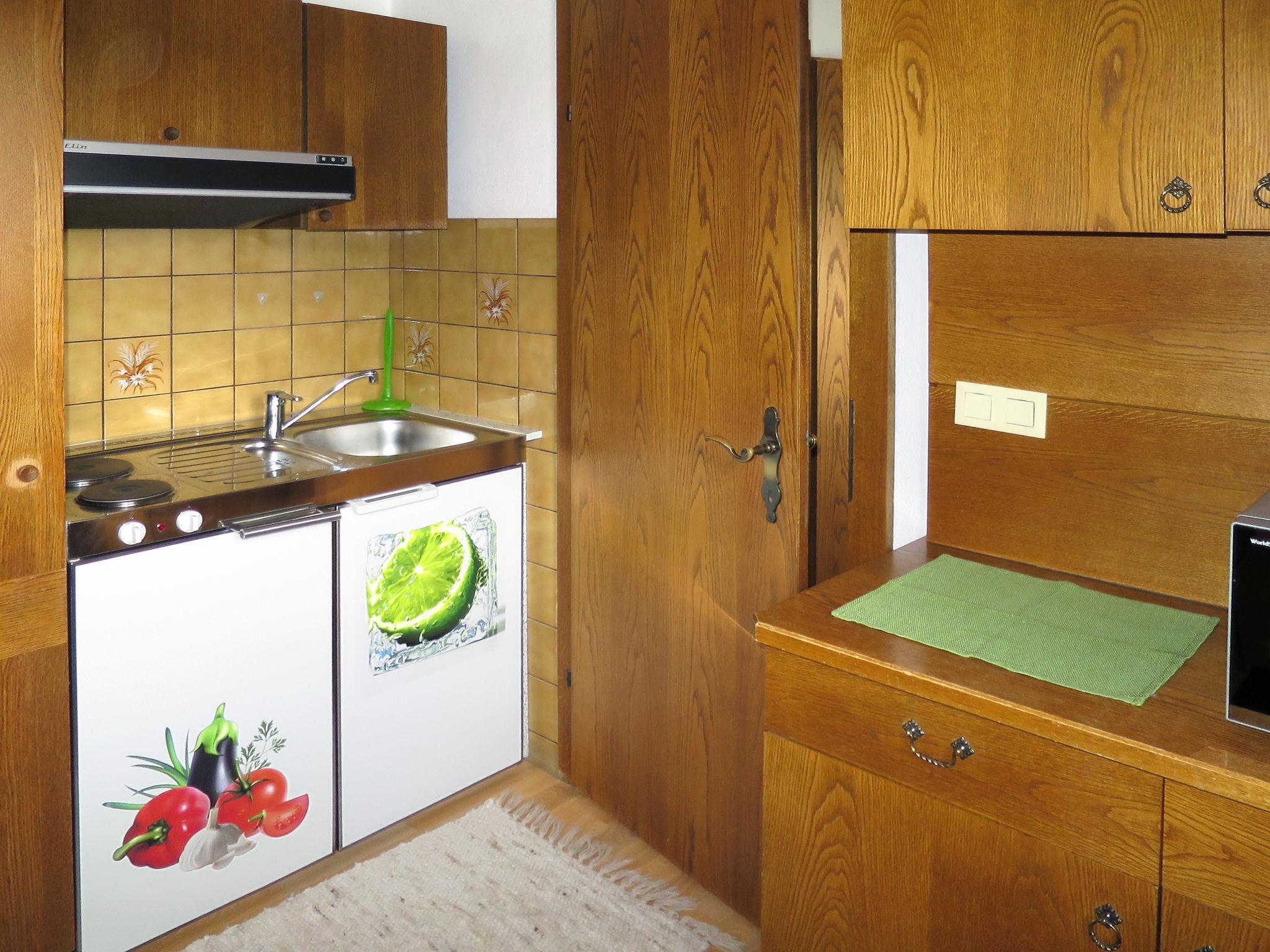 Photo 3 - 1 bedroom Apartment in Sankt Leonhard im Pitztal with garden and sauna