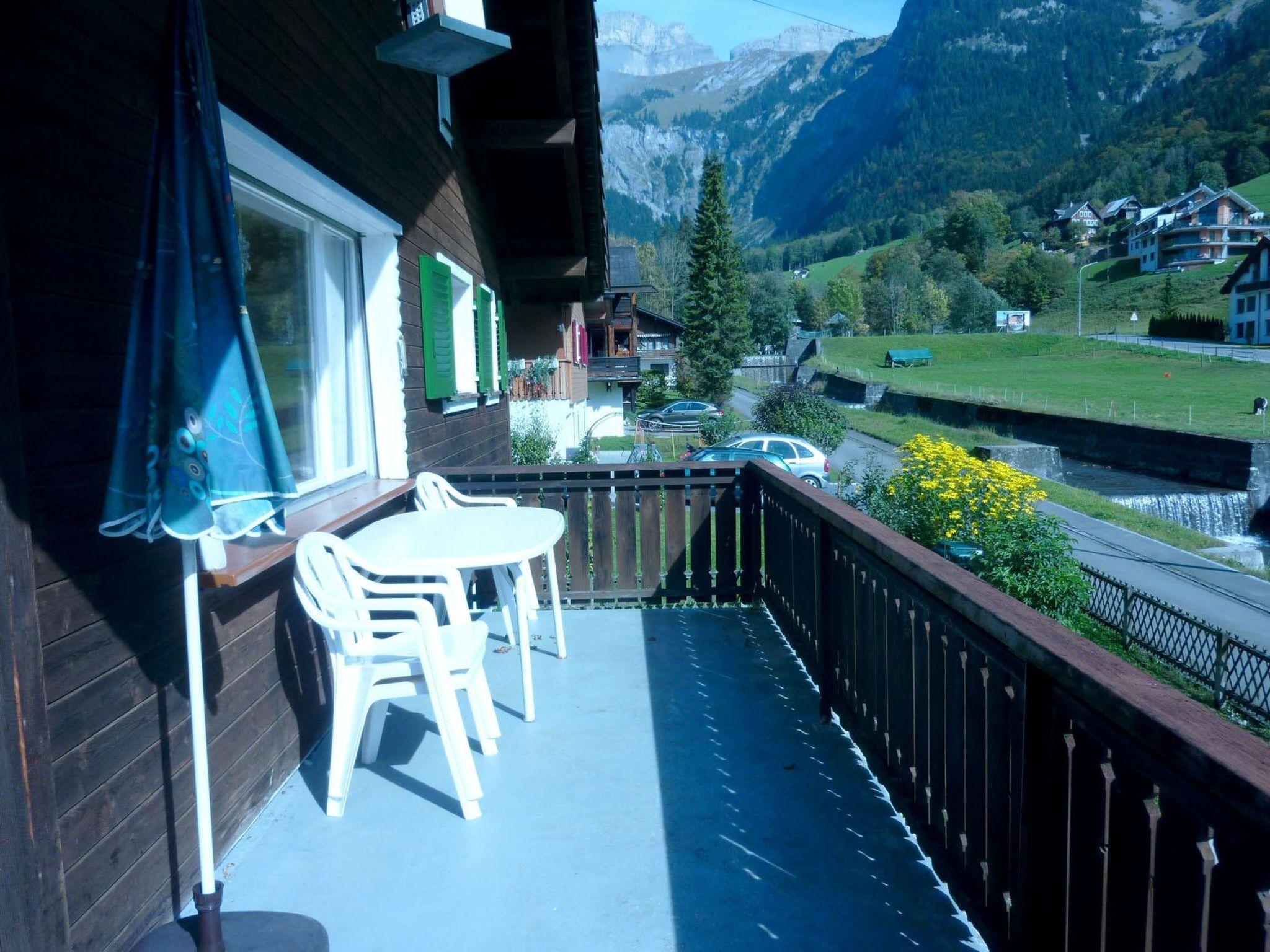 Foto 13 - Apartamento de 3 habitaciones en Engelberg con jardín