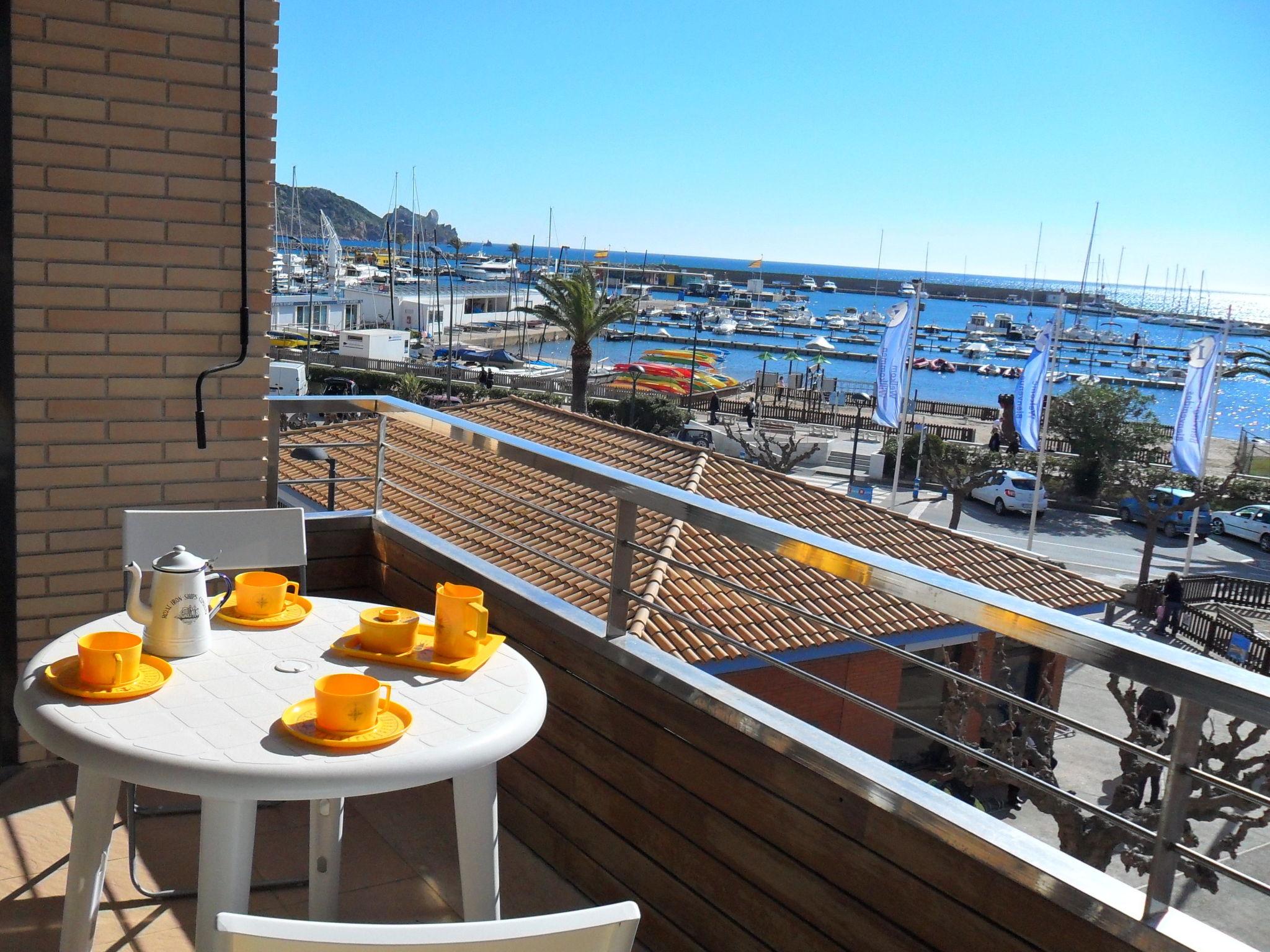 Photo 1 - Appartement de 2 chambres à Torroella de Montgrí avec terrasse et vues à la mer