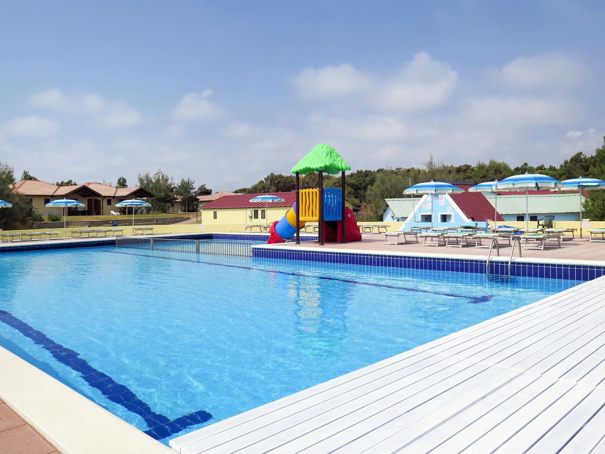 Foto 1 - Casa de 1 quarto em Rosolina com piscina e vistas do mar
