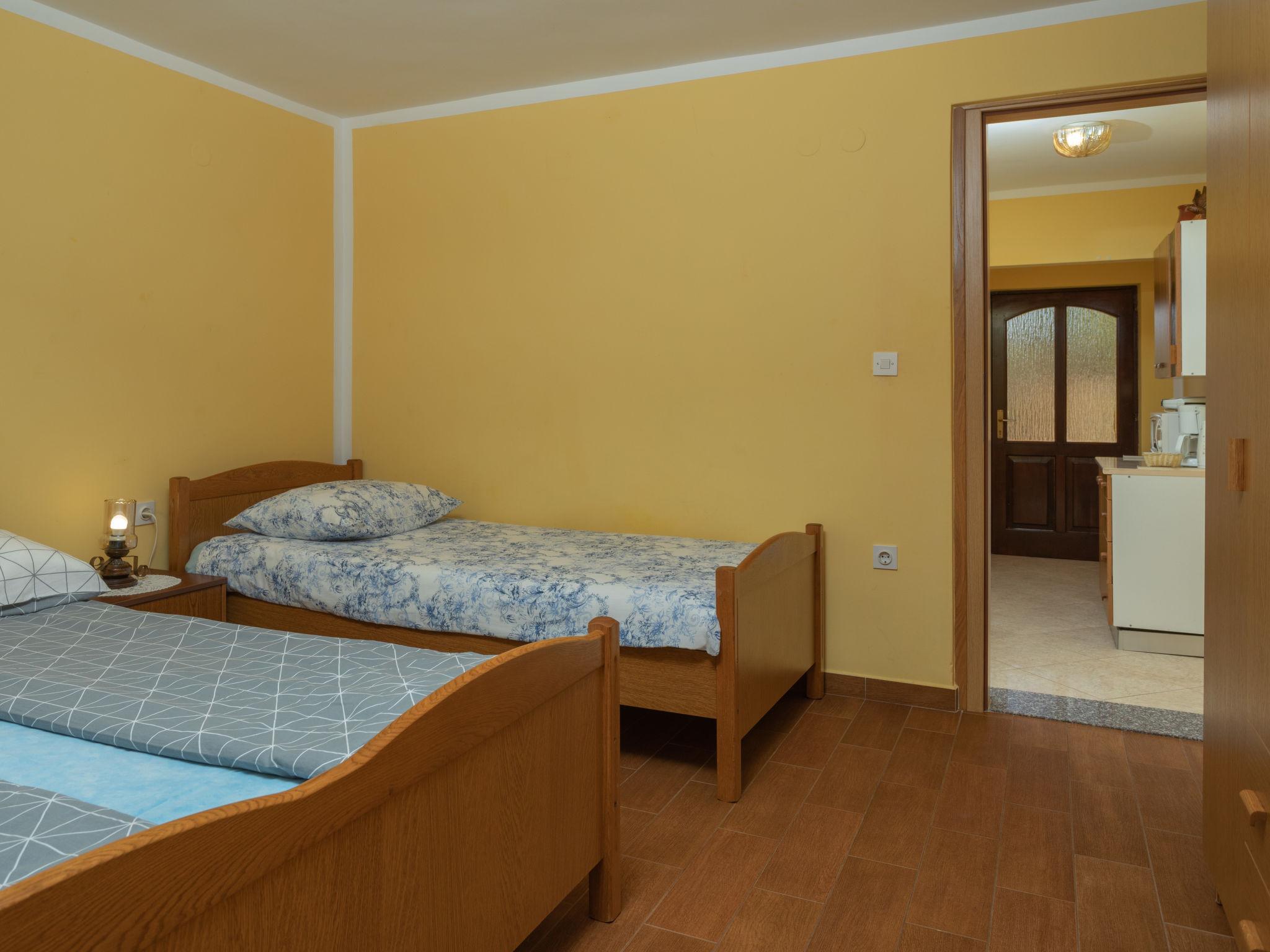 Foto 8 - Appartamento con 1 camera da letto a Kaštelir-Labinci con piscina e vista mare
