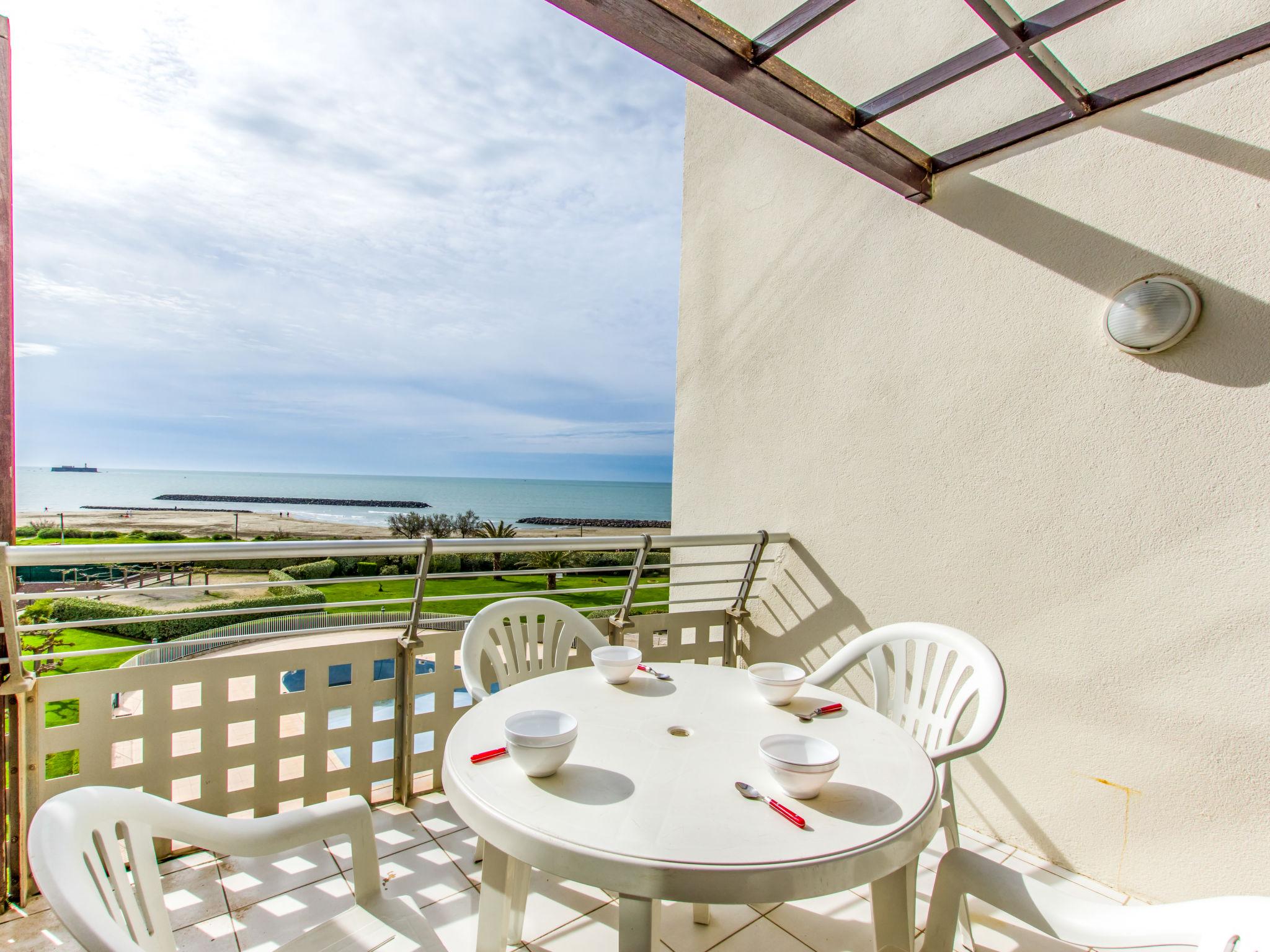 Foto 13 - Apartamento de 1 habitación en Agde con piscina y vistas al mar