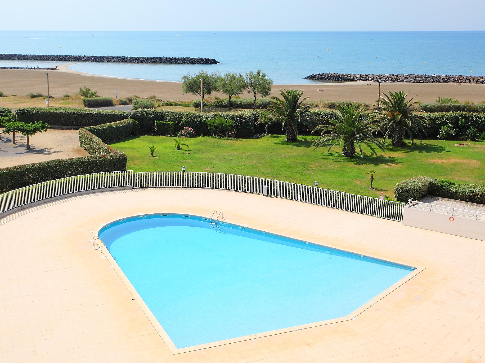 Foto 15 - Apartamento de 2 habitaciones en Agde con piscina y vistas al mar
