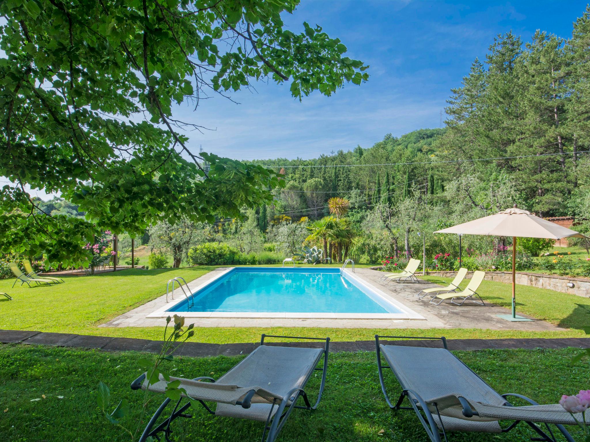 Photo 2 - Appartement de 1 chambre à Rufina avec piscine et jardin