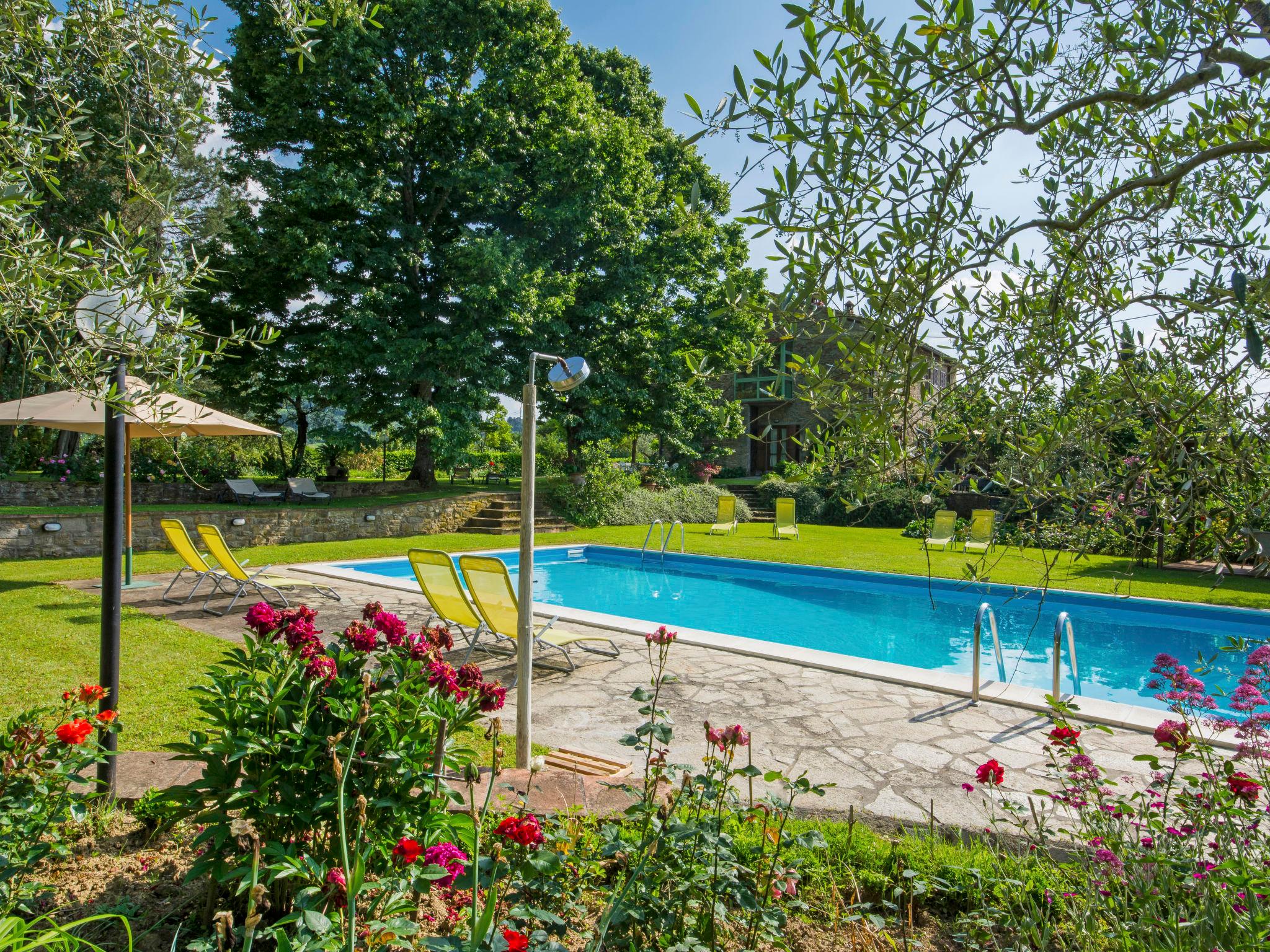 Foto 15 - Apartamento de 1 quarto em Rufina com piscina e jardim