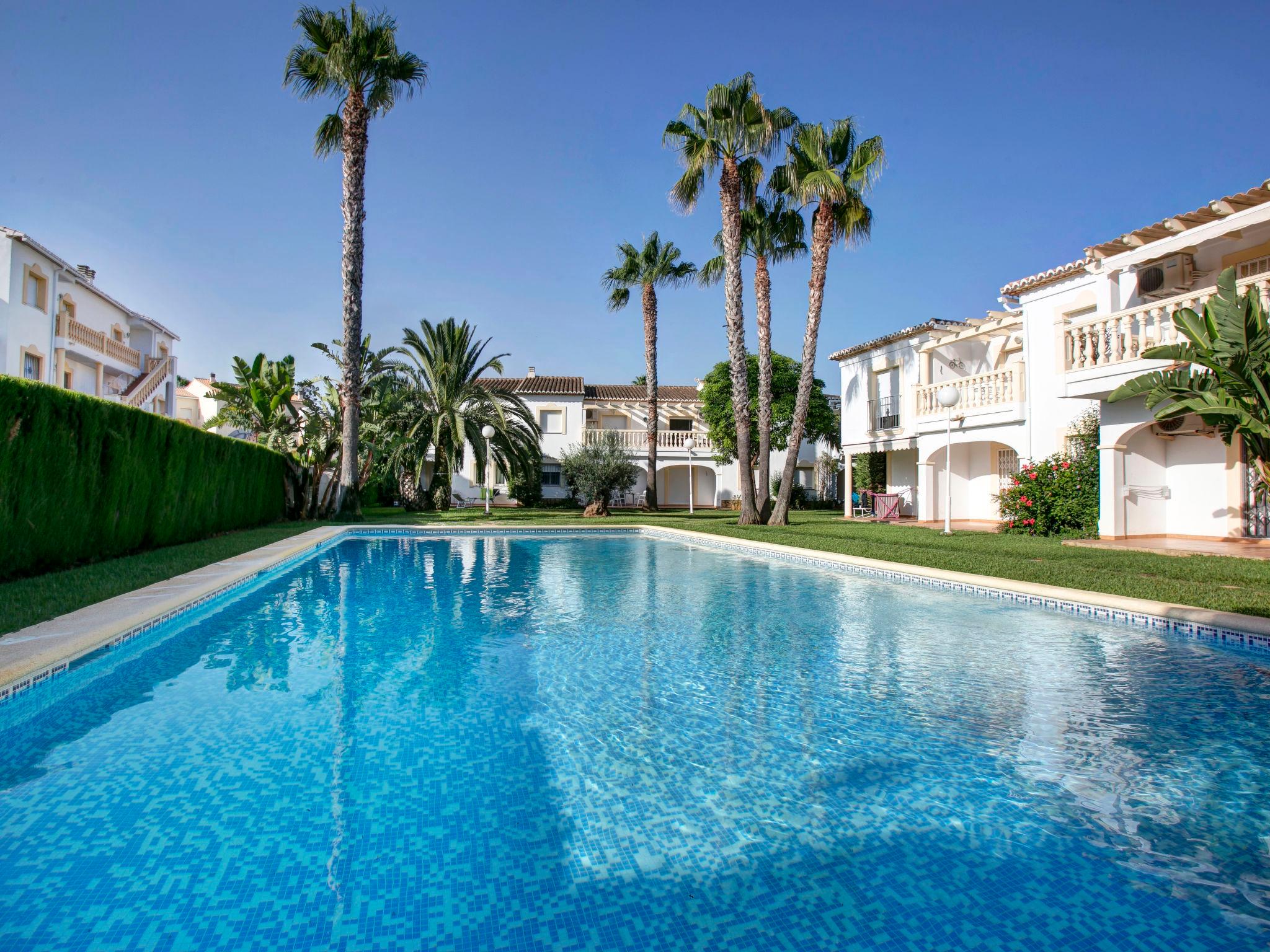 Foto 1 - Apartment mit 2 Schlafzimmern in Dénia mit schwimmbad und blick aufs meer