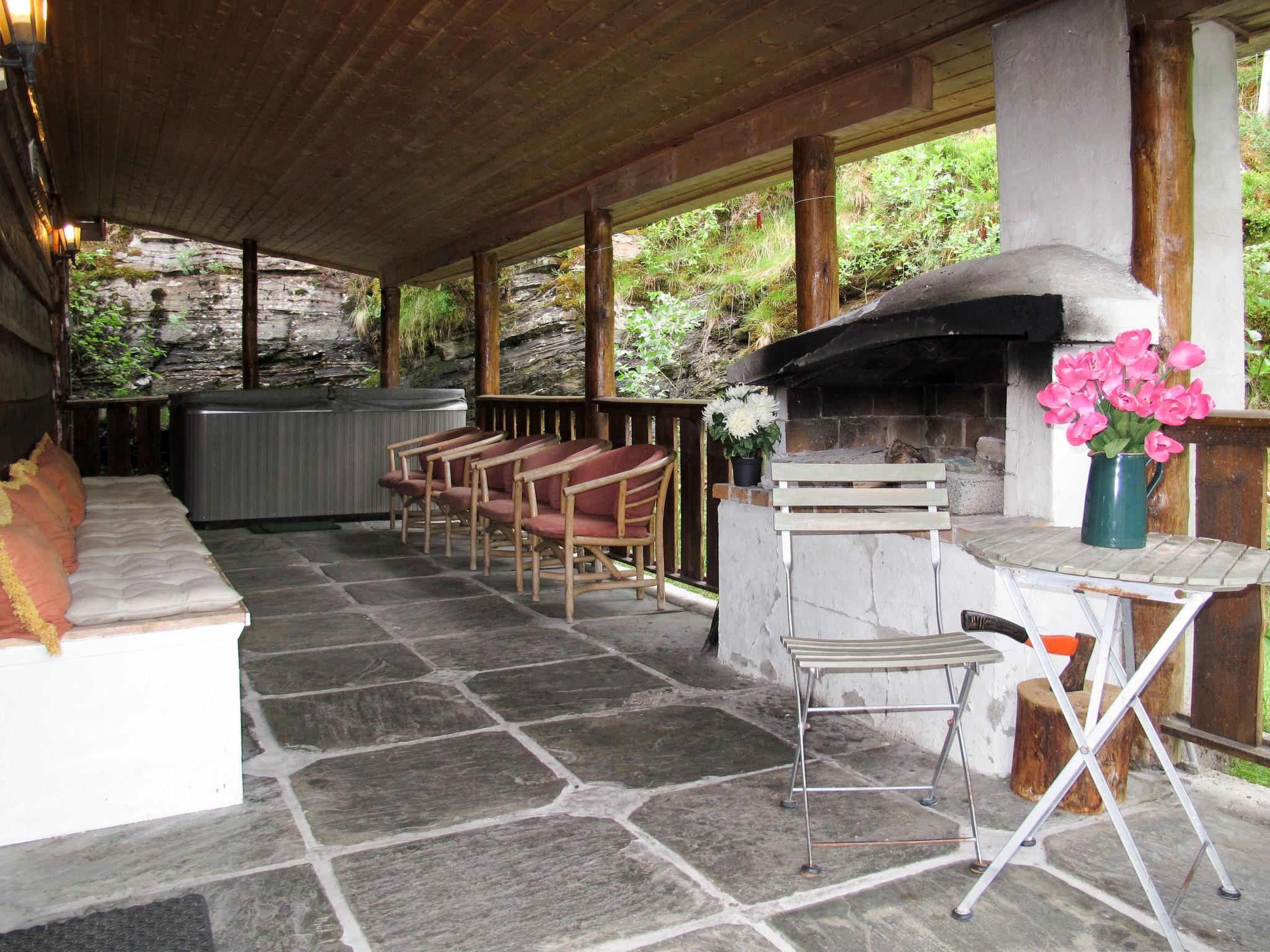 Photo 4 - Maison de 10 chambres à Os avec terrasse et sauna