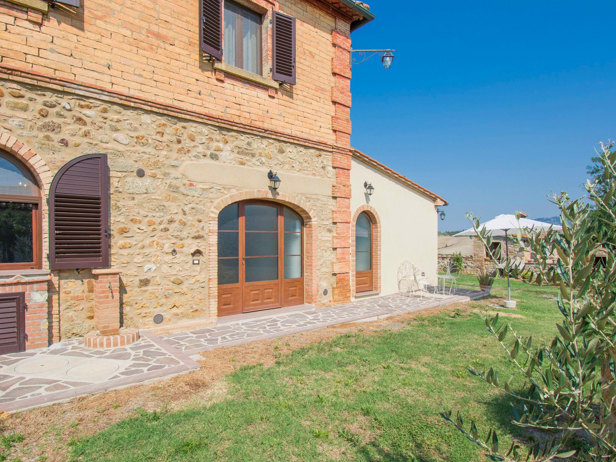 Photo 6 - Maison de 4 chambres à Pomarance avec jardin et terrasse