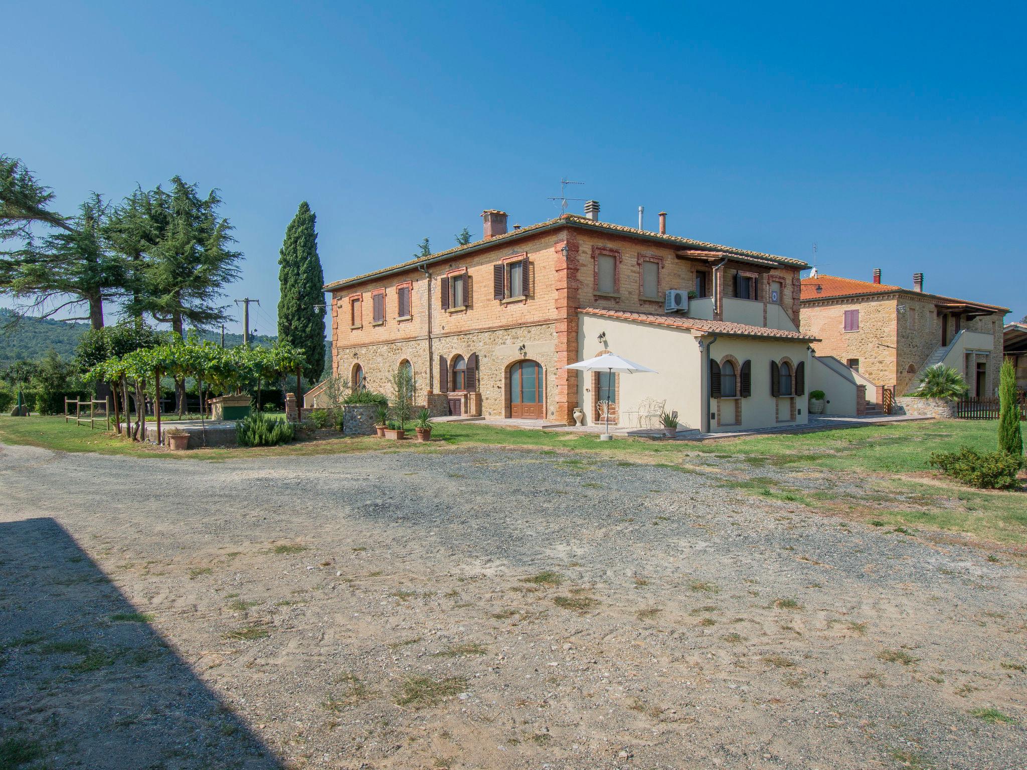 Foto 8 - Casa con 4 camere da letto a Pomarance con giardino e terrazza