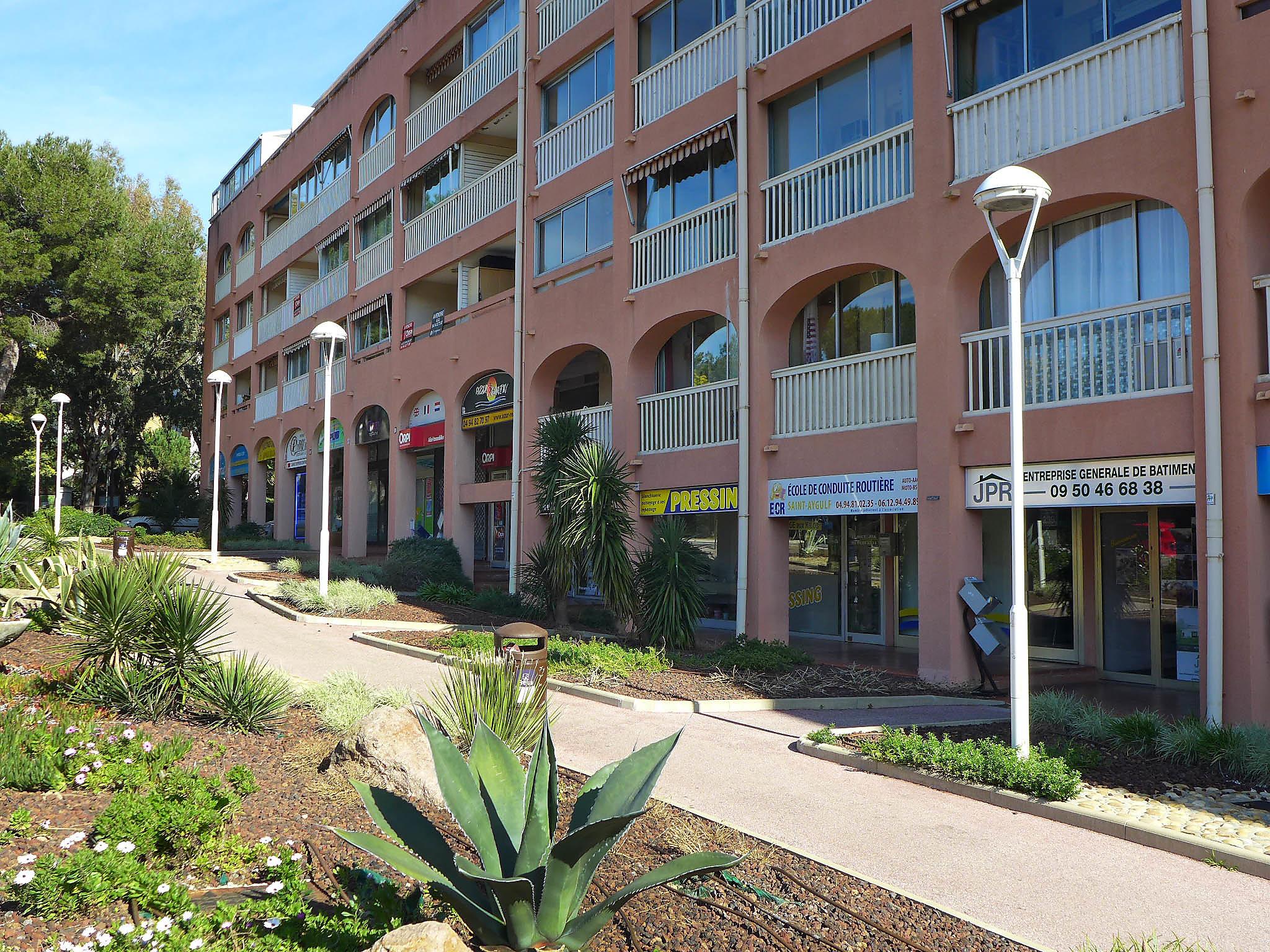 Photo 16 - Appartement de 1 chambre à Fréjus avec terrasse