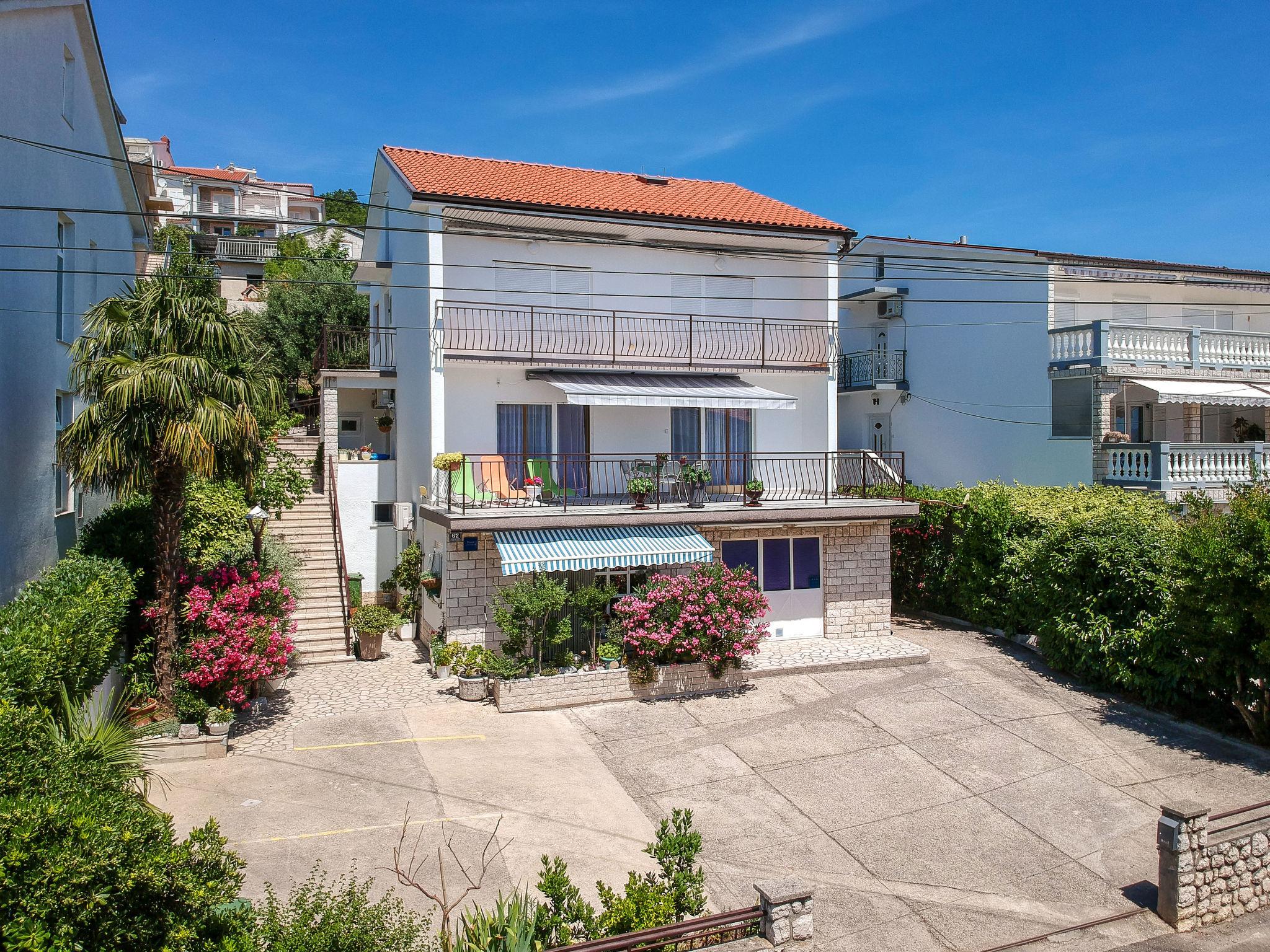 Foto 29 - Apartamento de 3 habitaciones en Crikvenica con terraza y vistas al mar