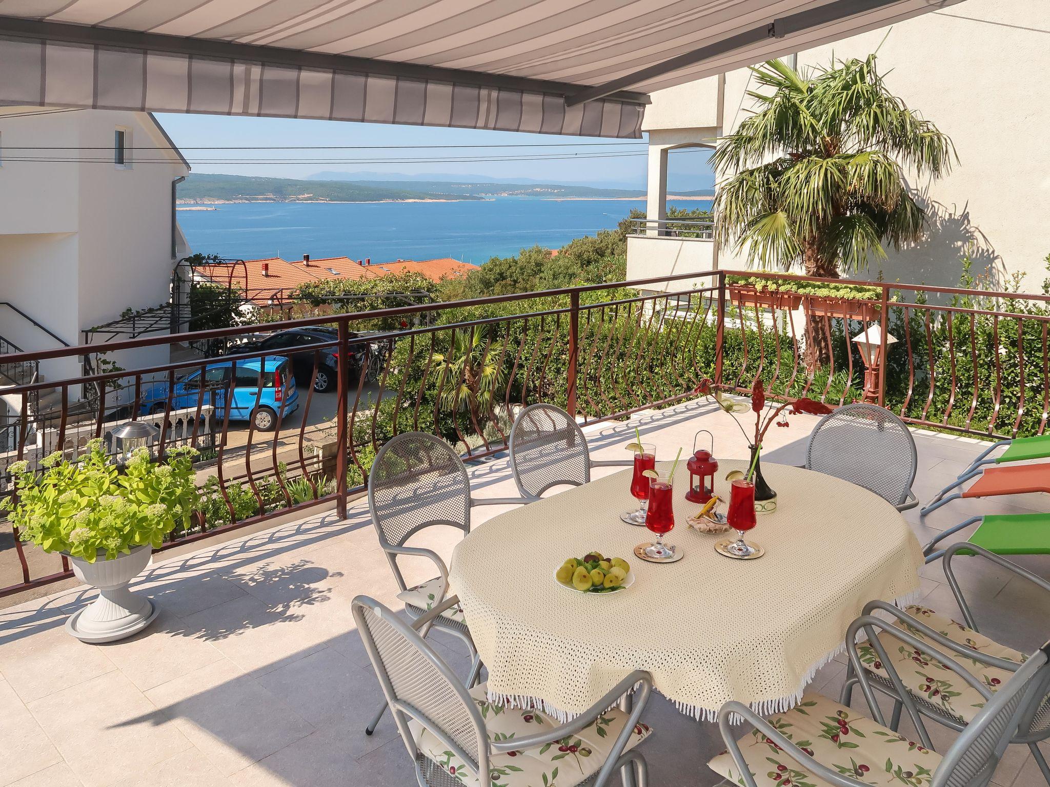 Foto 1 - Appartamento con 3 camere da letto a Crikvenica con terrazza e vista mare