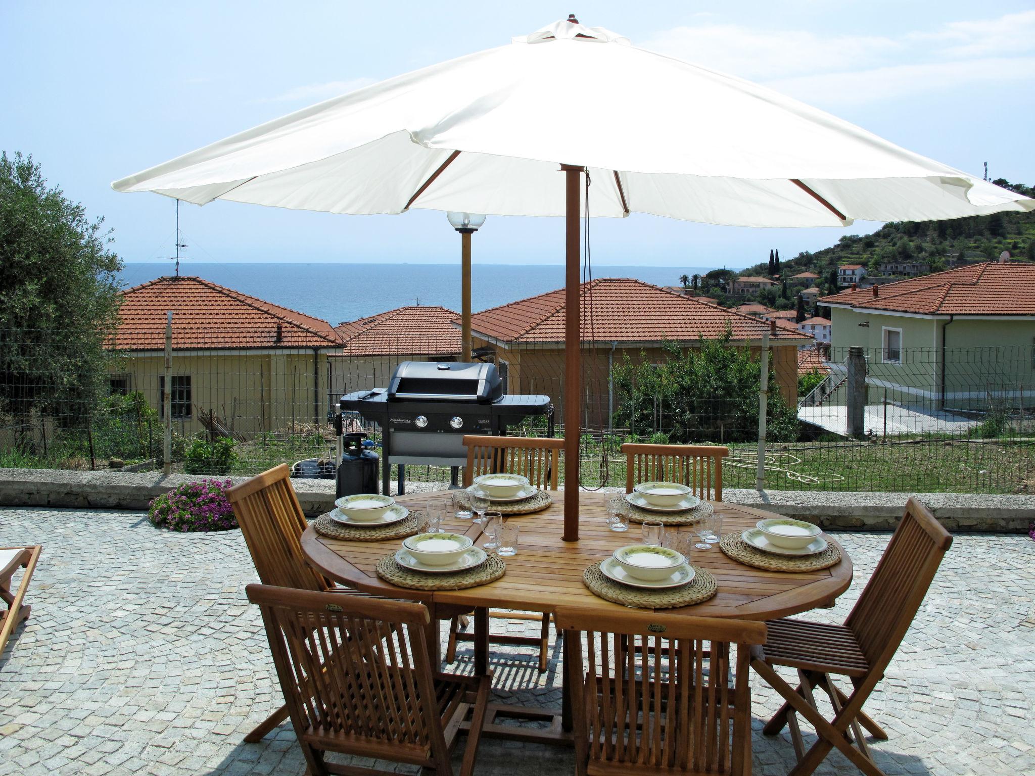 Foto 1 - Apartamento de 2 quartos em San Lorenzo al Mare com jardim e vistas do mar