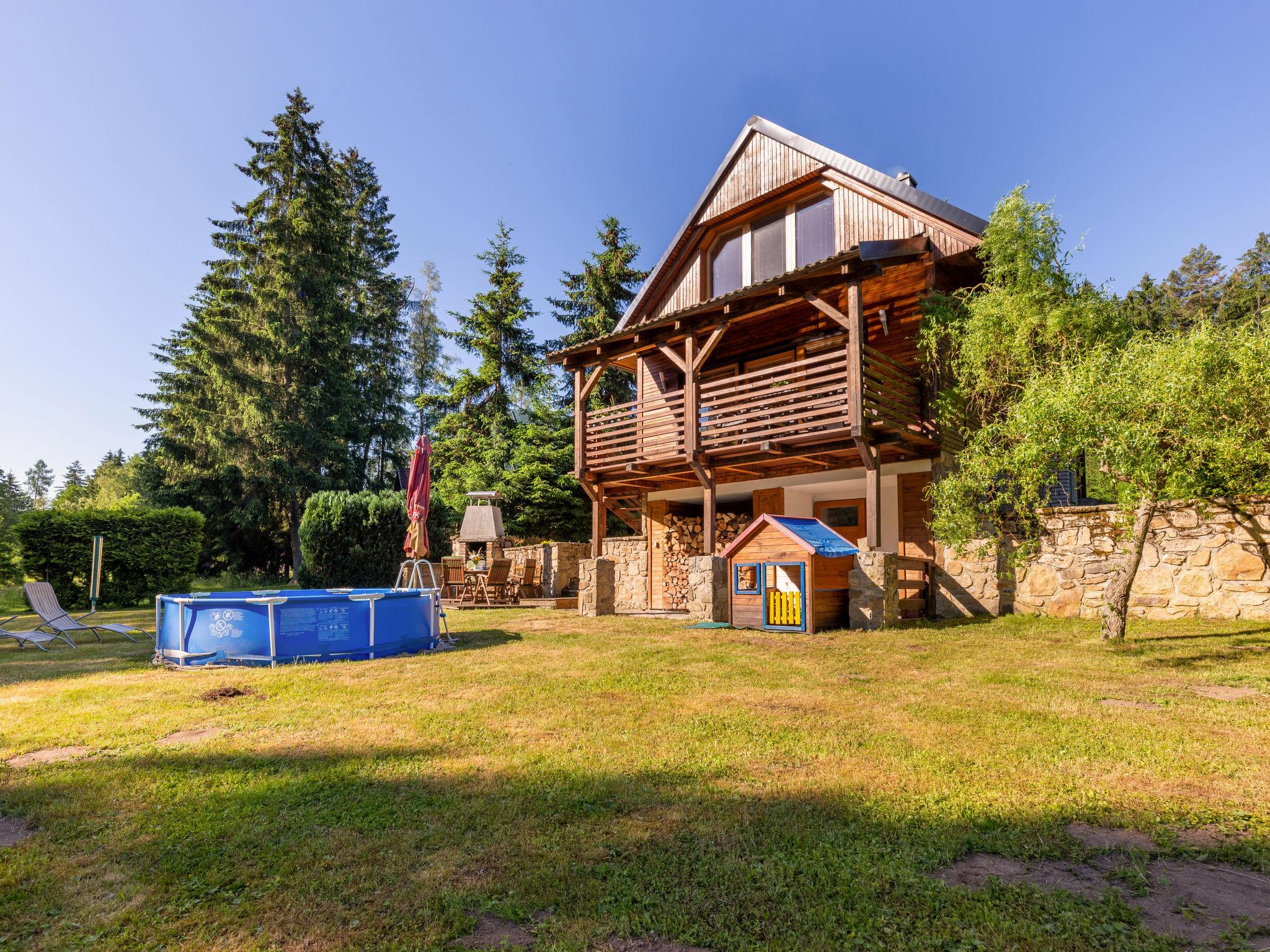 Foto 21 - Casa de 2 quartos em Blažejov com piscina privada e jardim