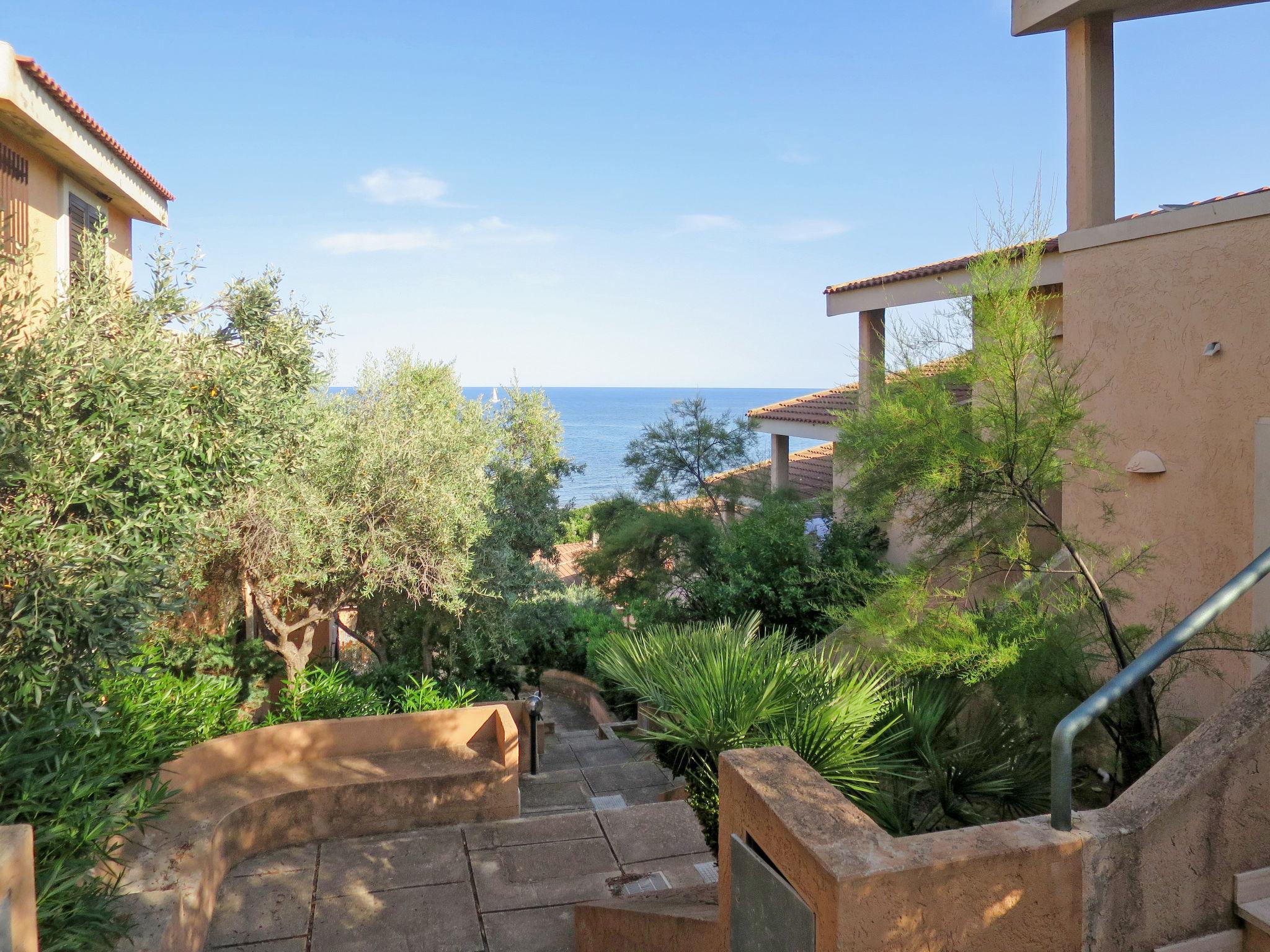 Foto 15 - Apartamento de 1 habitación en Villaputzu con terraza y vistas al mar