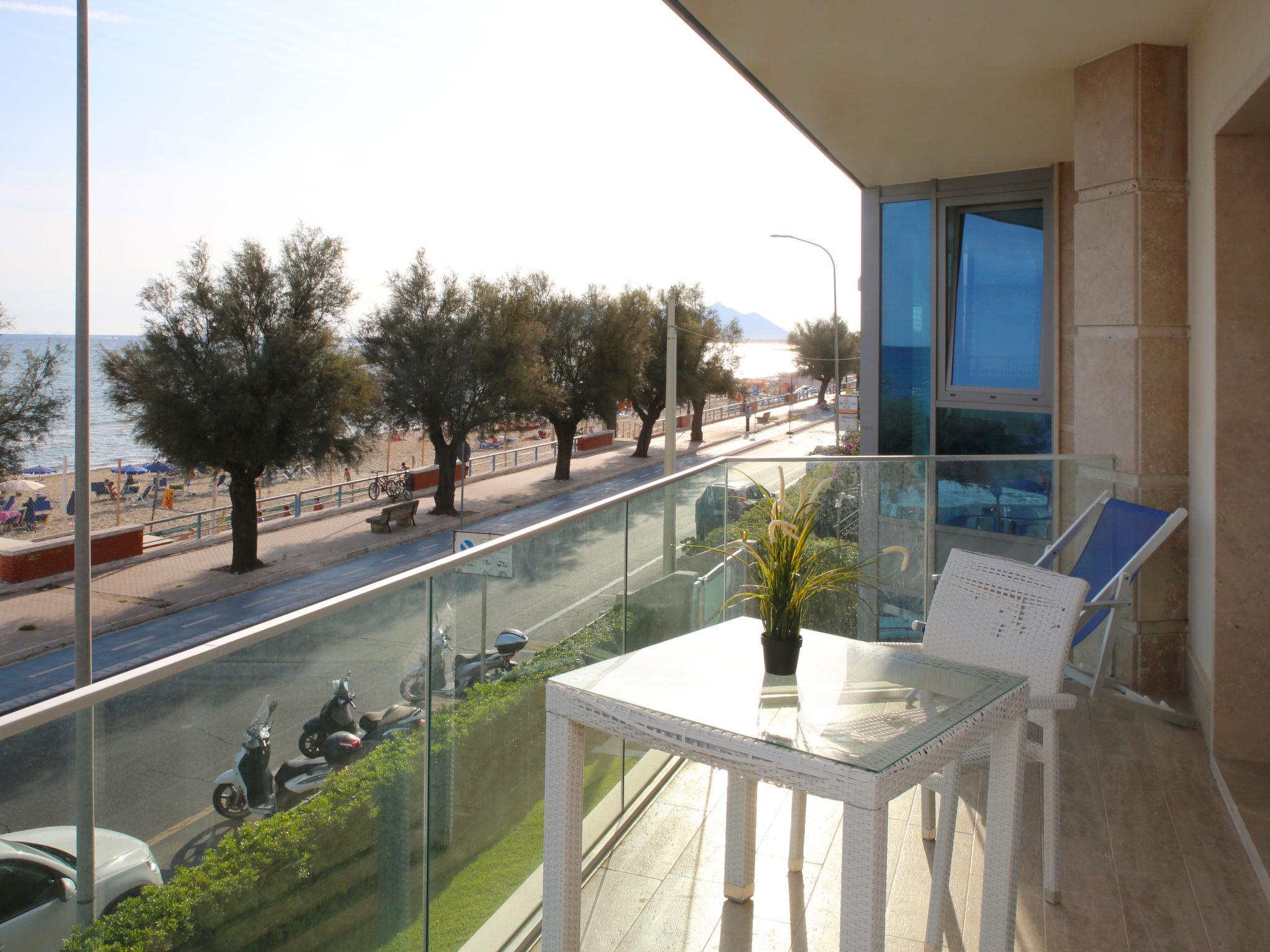 Foto 23 - Apartamento de 2 habitaciones en Terracina con piscina y vistas al mar