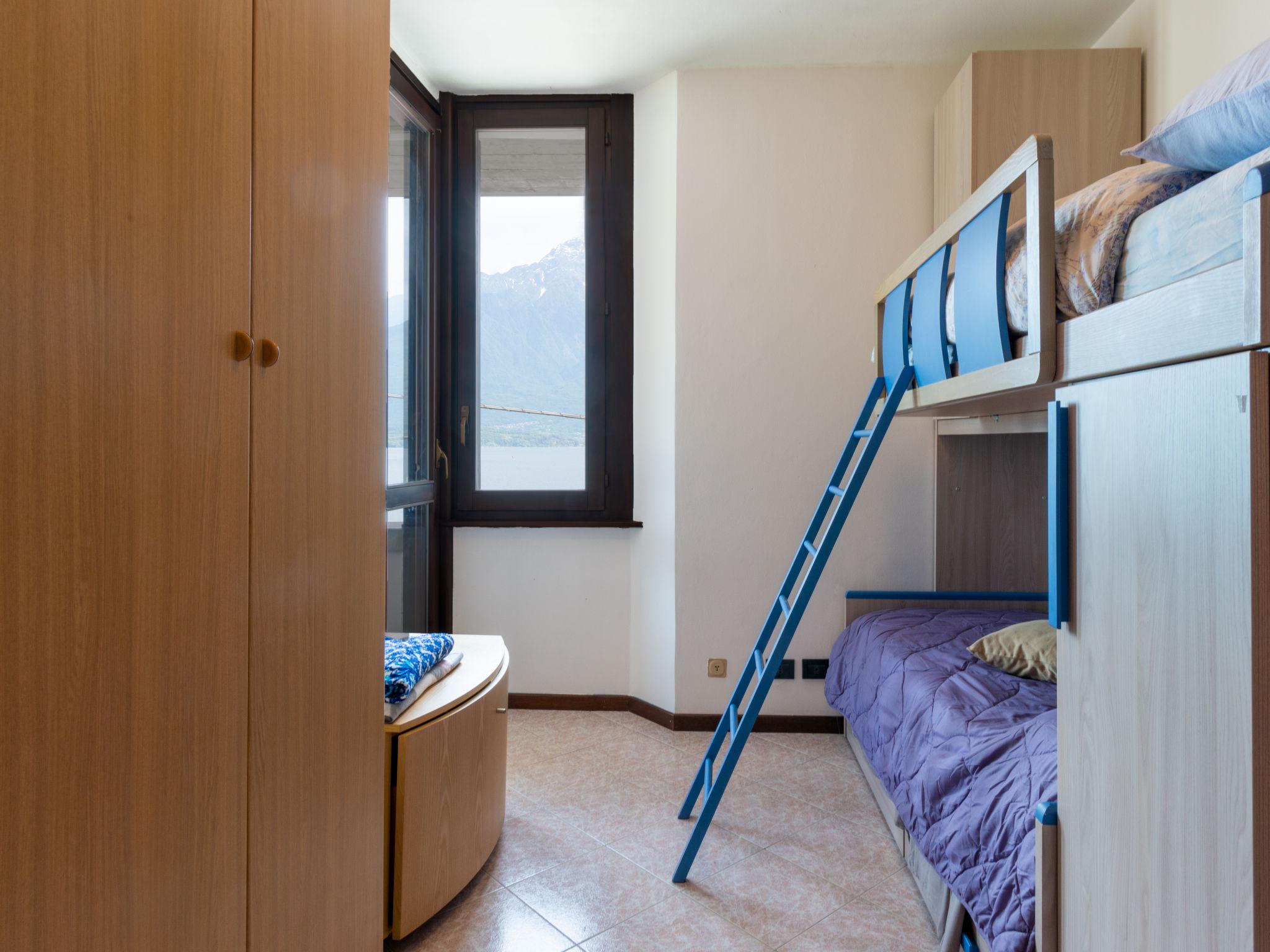 Photo 16 - Appartement de 3 chambres à Gera Lario avec jardin et vues sur la montagne