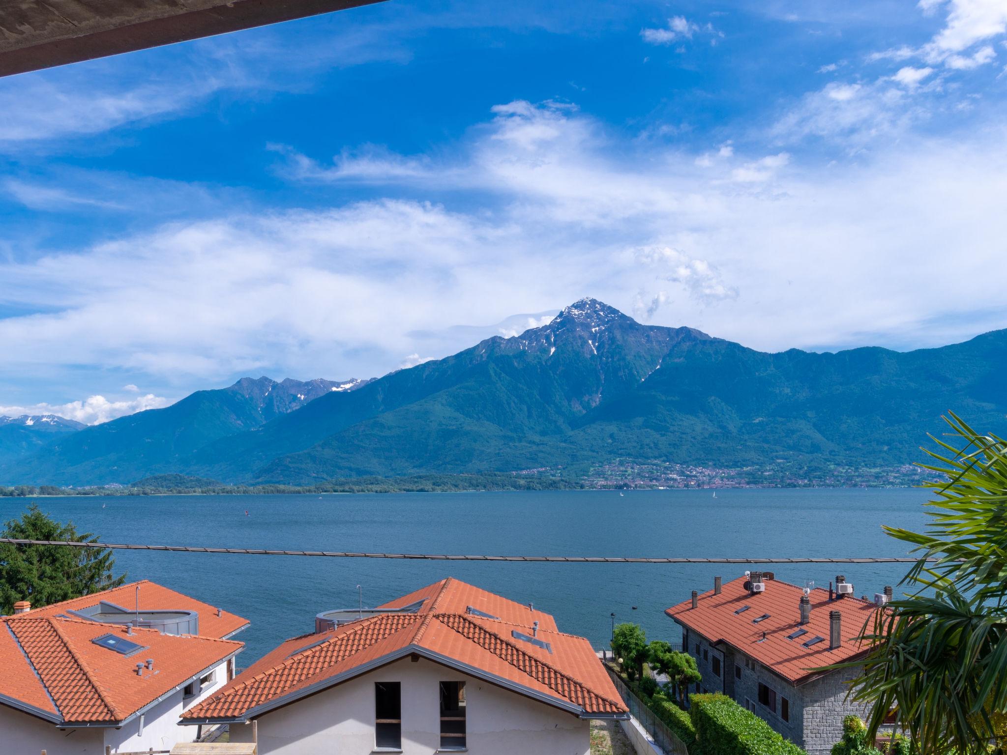 Foto 25 - Appartamento con 3 camere da letto a Gera Lario con giardino e vasca idromassaggio