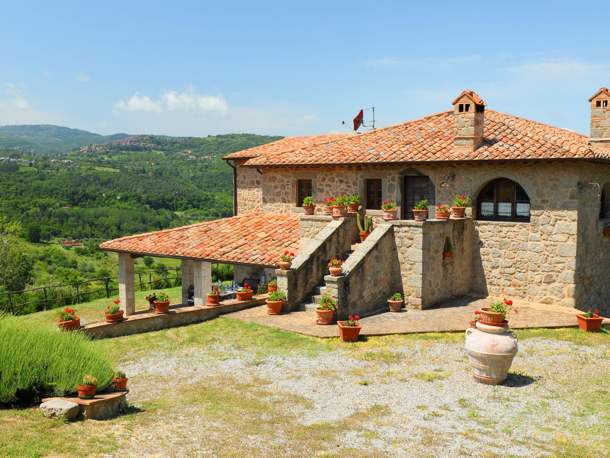 Foto 1 - Casa con 6 camere da letto a Castel del Piano con piscina privata e giardino