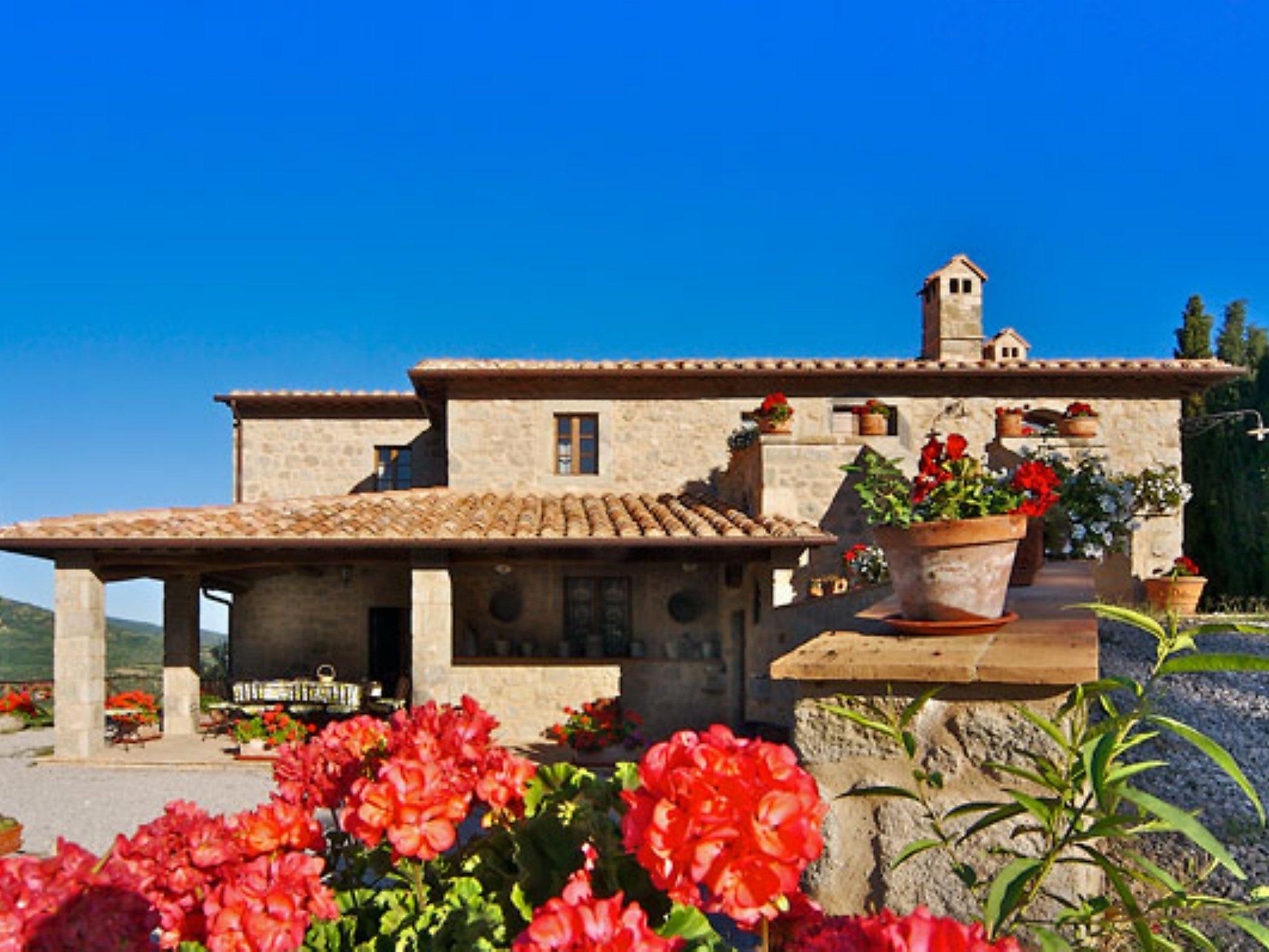 Foto 28 - Haus mit 6 Schlafzimmern in Castel del Piano mit privater pool und garten