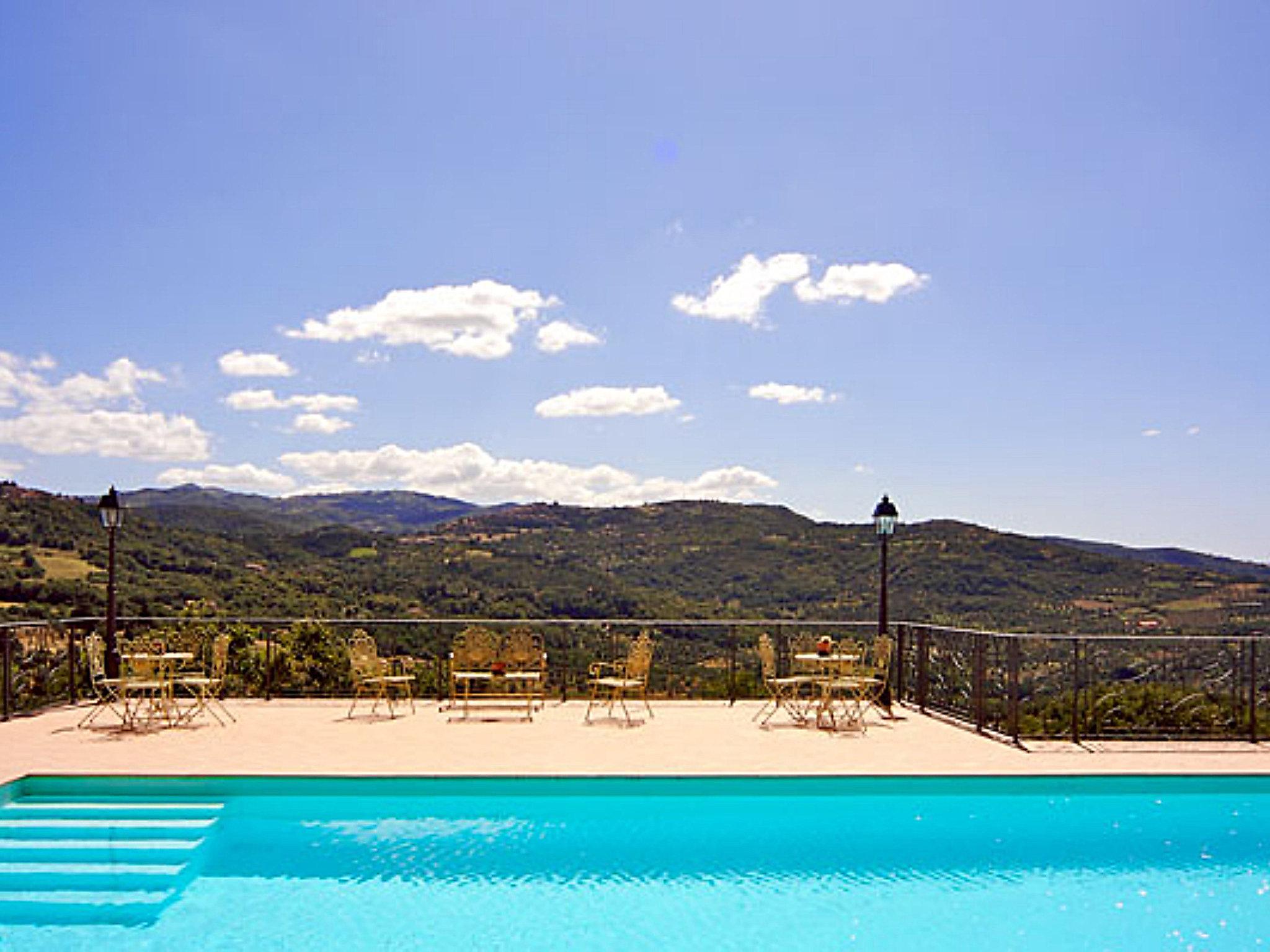 Photo 27 - Maison de 6 chambres à Castel del Piano avec piscine privée et jardin