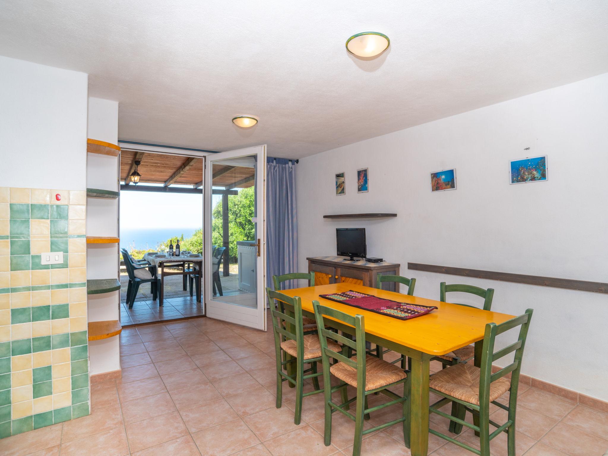 Foto 22 - Casa de 5 habitaciones en Trinità d'Agultu e Vignola con piscina privada y vistas al mar