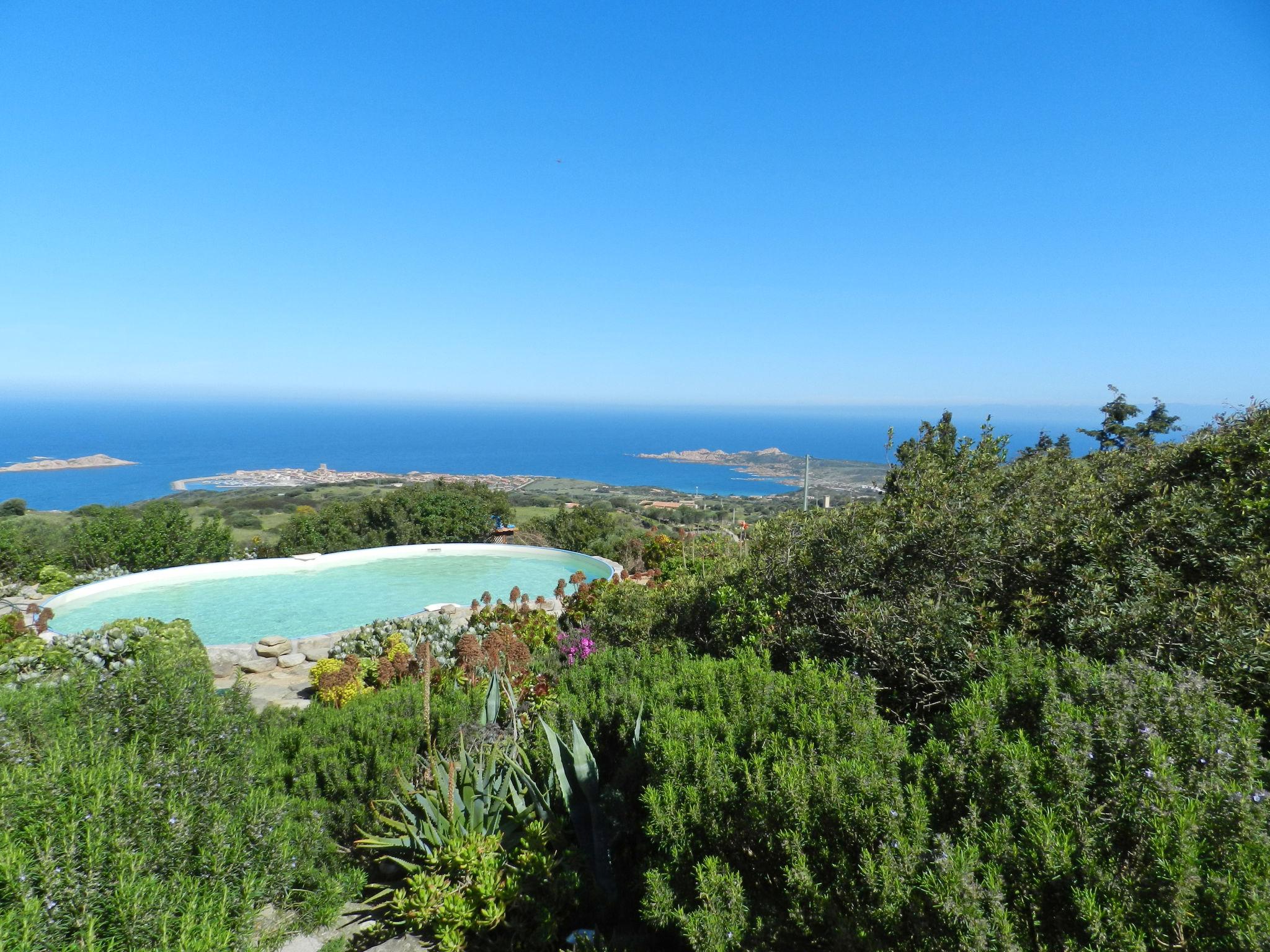 Foto 3 - Casa de 5 habitaciones en Trinità d'Agultu e Vignola con piscina privada y vistas al mar