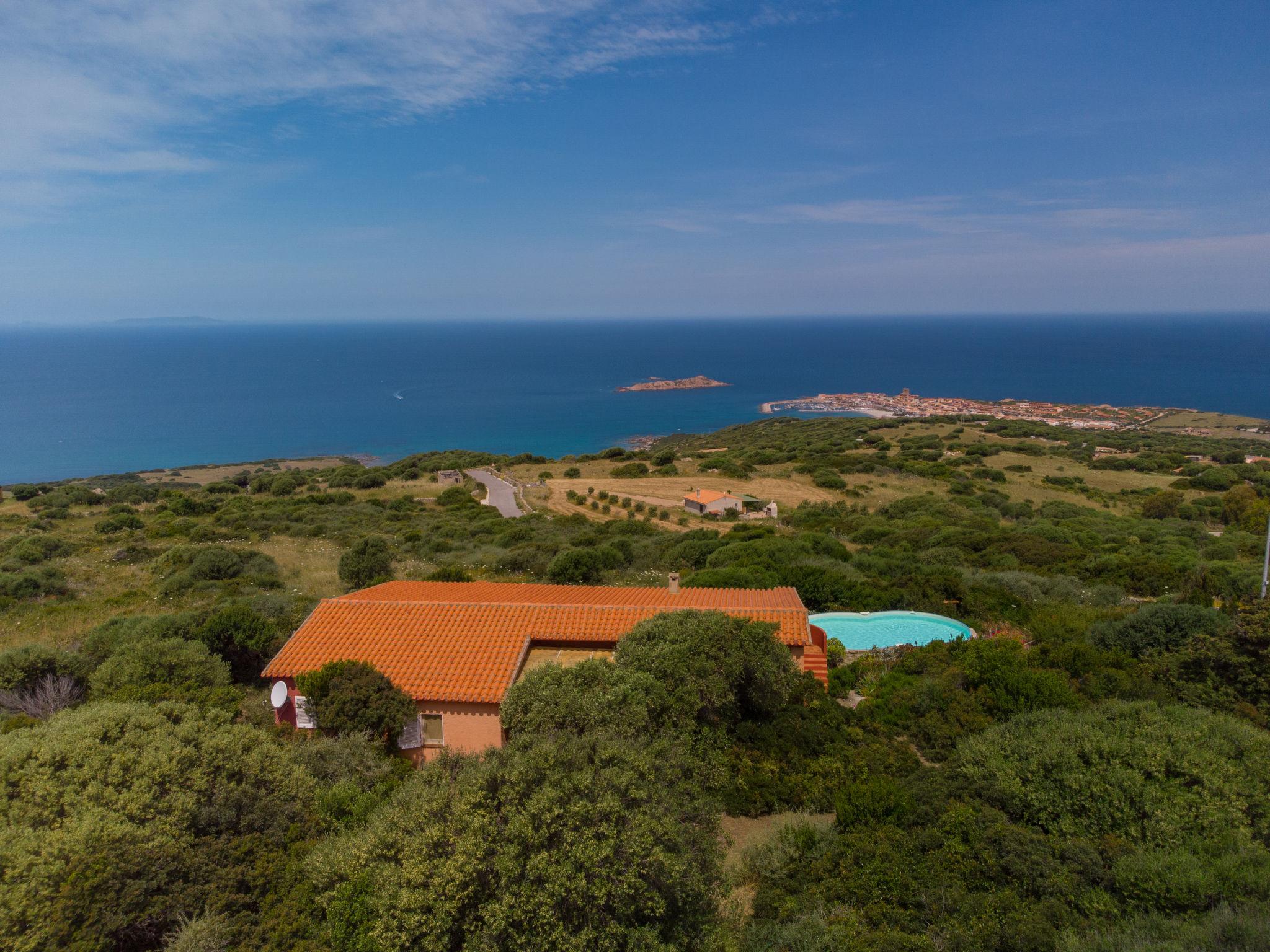 Foto 1 - Casa con 5 camere da letto a Trinità d'Agultu e Vignola con piscina privata e giardino