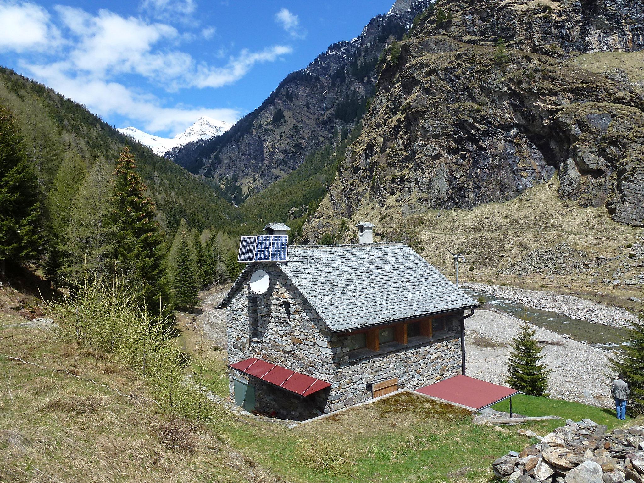 Foto 16 - Haus mit 2 Schlafzimmern in Serravalle mit garten und blick auf die berge