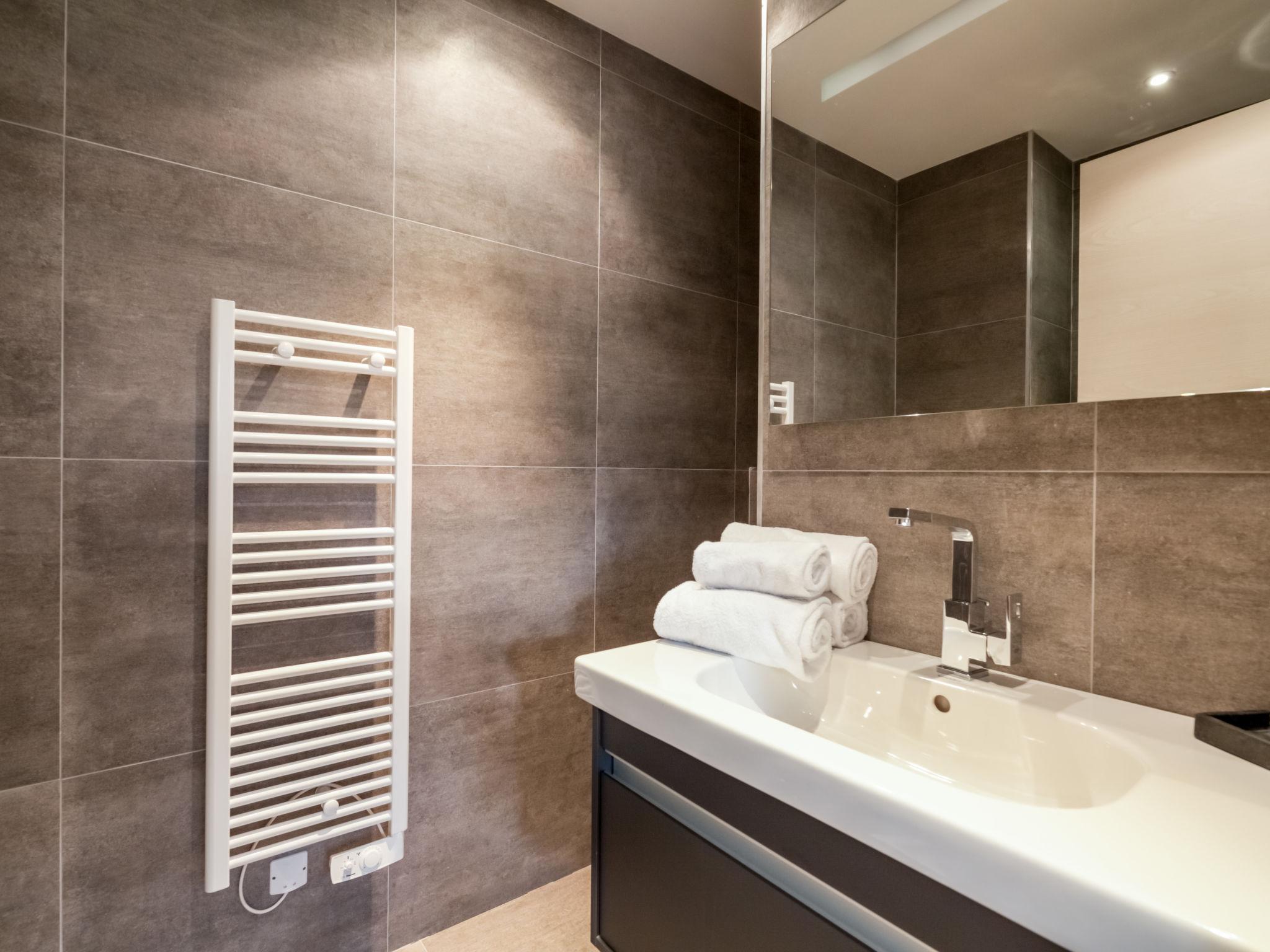 Photo 20 - 4 bedroom Apartment in Porto-Vecchio with swimming pool and sea view