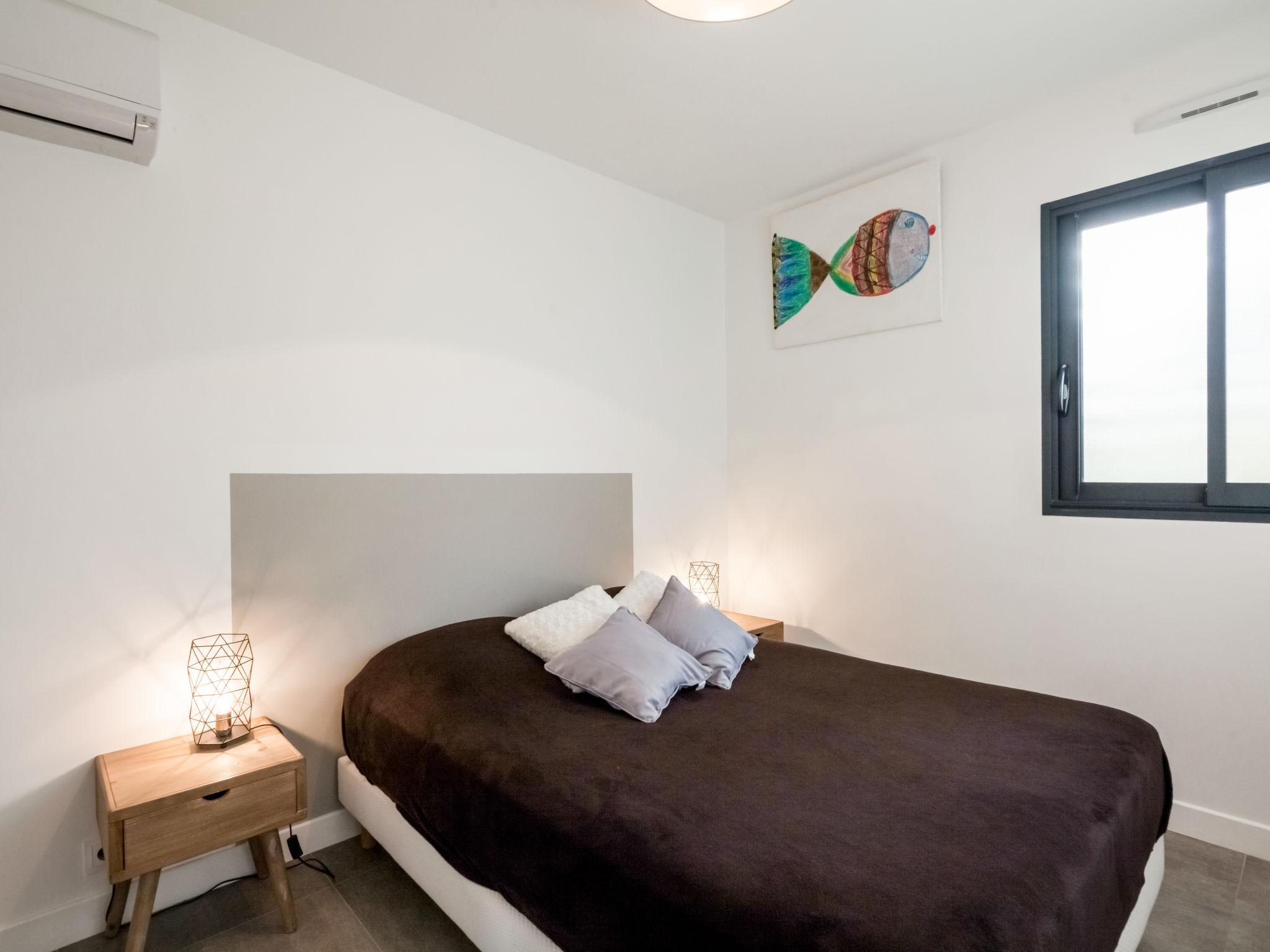 Foto 12 - Appartamento con 4 camere da letto a Porto-Vecchio con piscina e vista mare