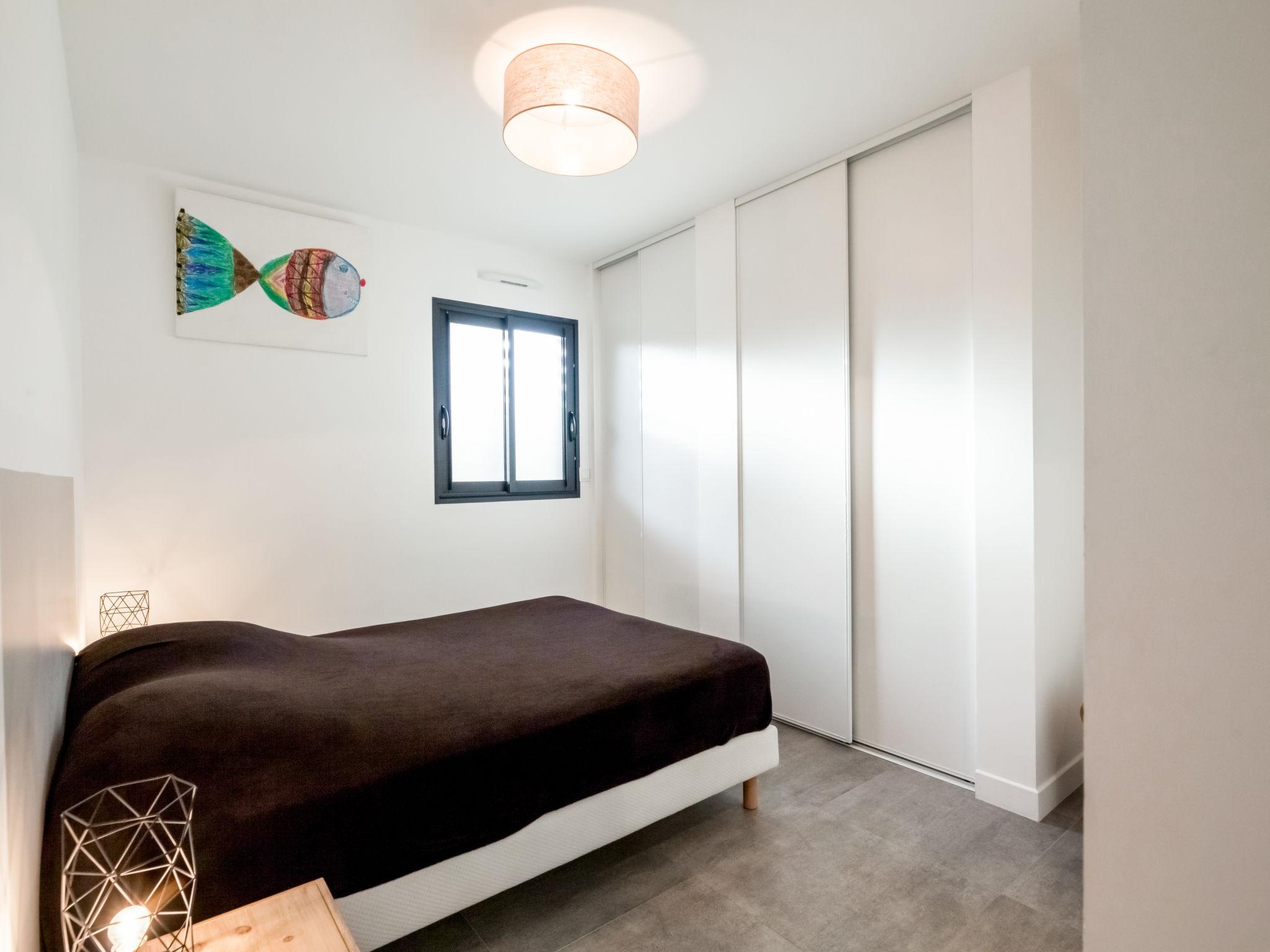 Foto 13 - Apartamento de 4 habitaciones en Porto-Vecchio con piscina y vistas al mar