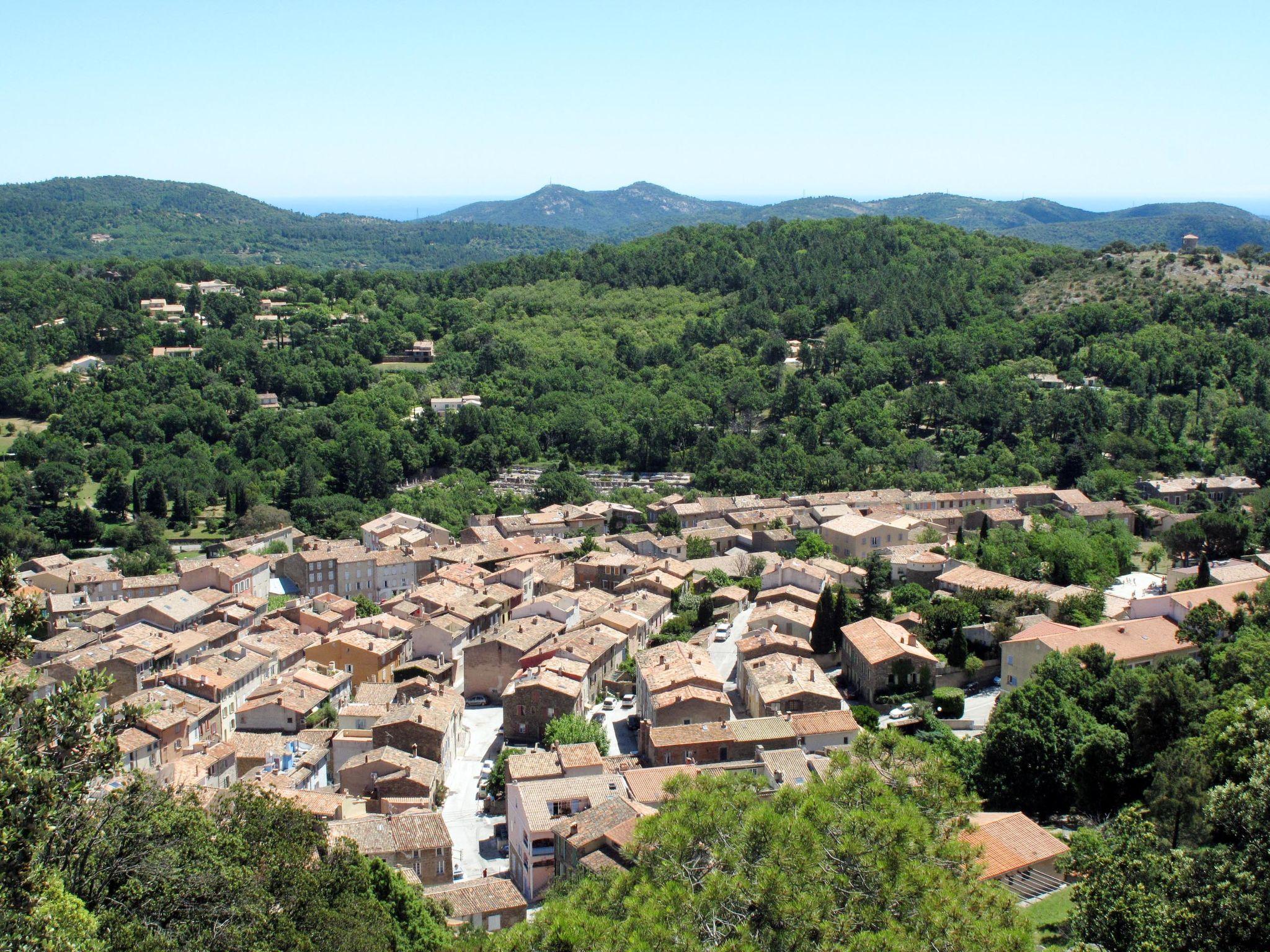 Photo 23 - Maison de 3 chambres à La Garde-Freinet avec piscine privée et jardin