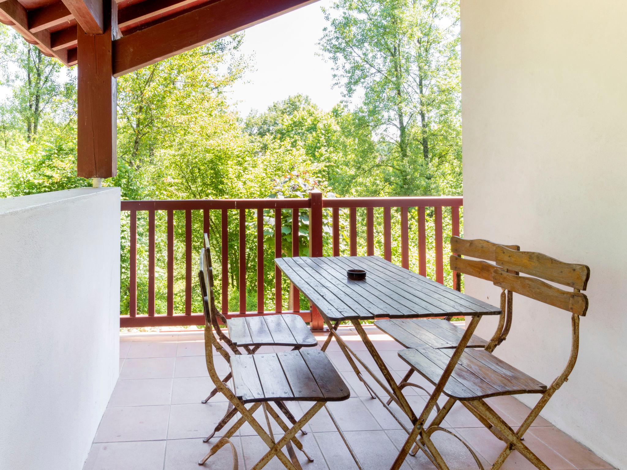 Photo 2 - Appartement de 1 chambre à La Bastide-Clairence avec piscine et jardin