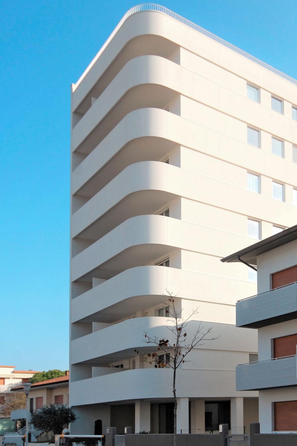 Foto 19 - Apartamento de 2 habitaciones en Lignano Sabbiadoro con vistas al mar